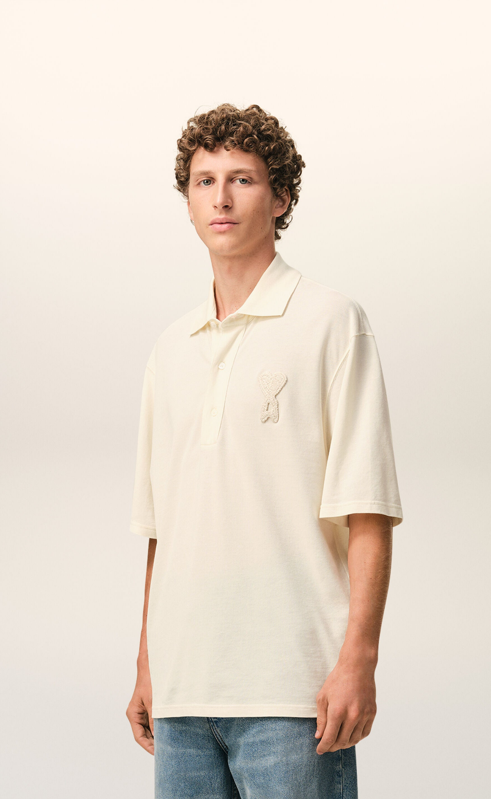 AMI DE COEUR KNITTED PATCH CREAM POLO T-SHIRT