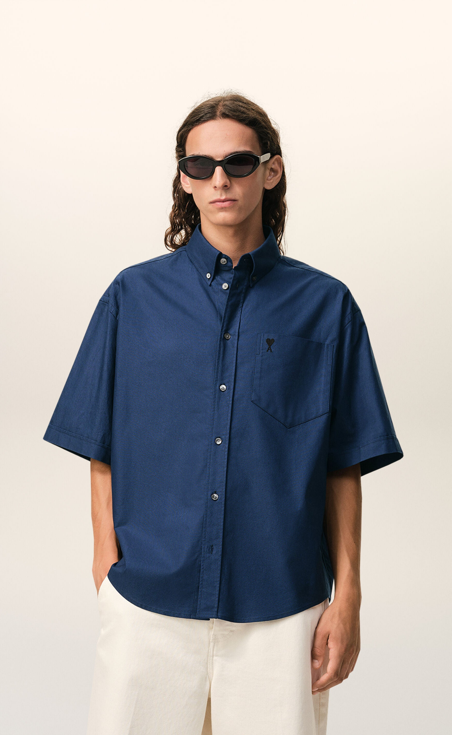 BOXY EMBROIDERED AMI DE COEUR SHORT SLEEVED BLUE SHIRT