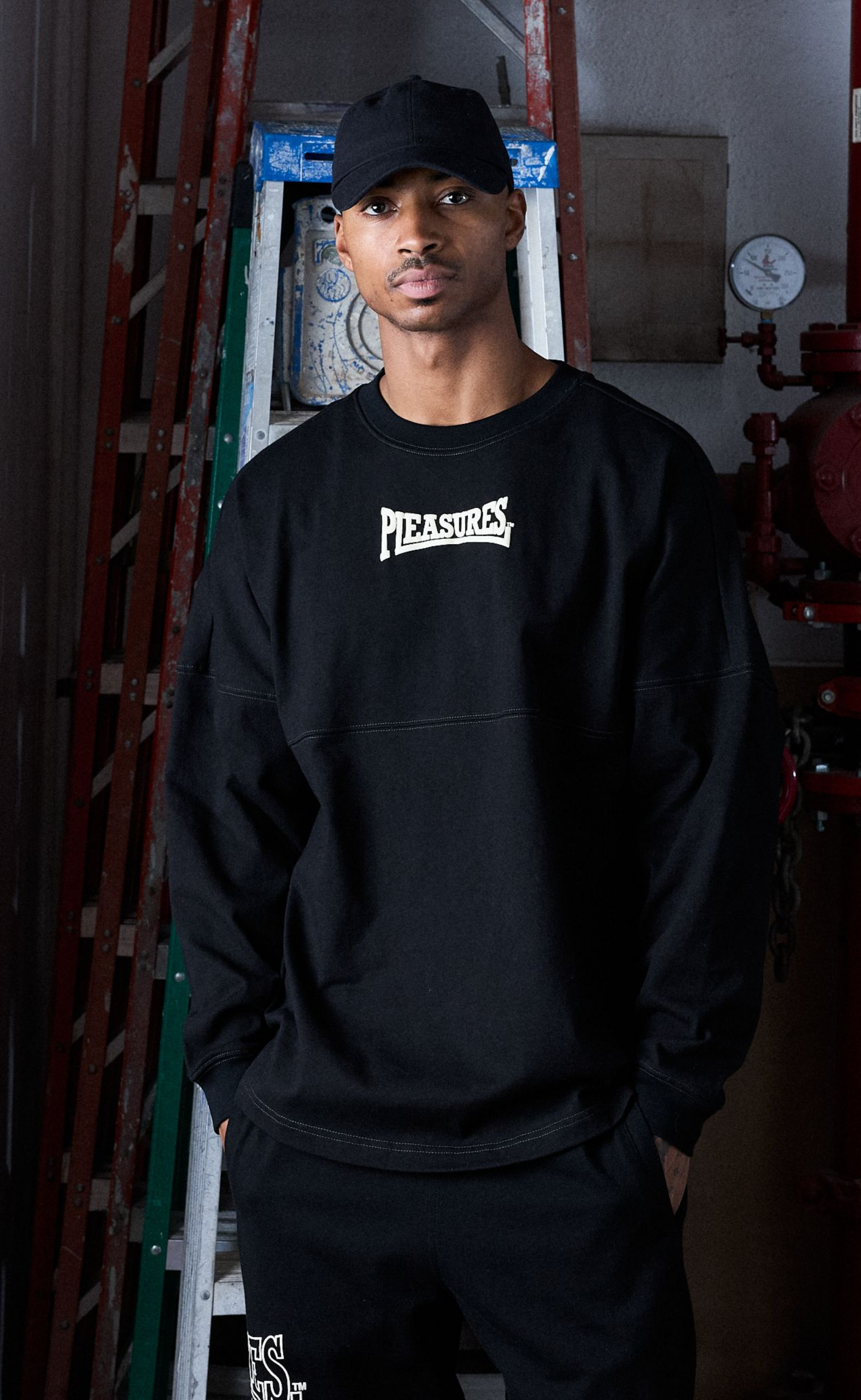 BULLDOG HEAVYWEIGHT BLACK LONGSLEEVE