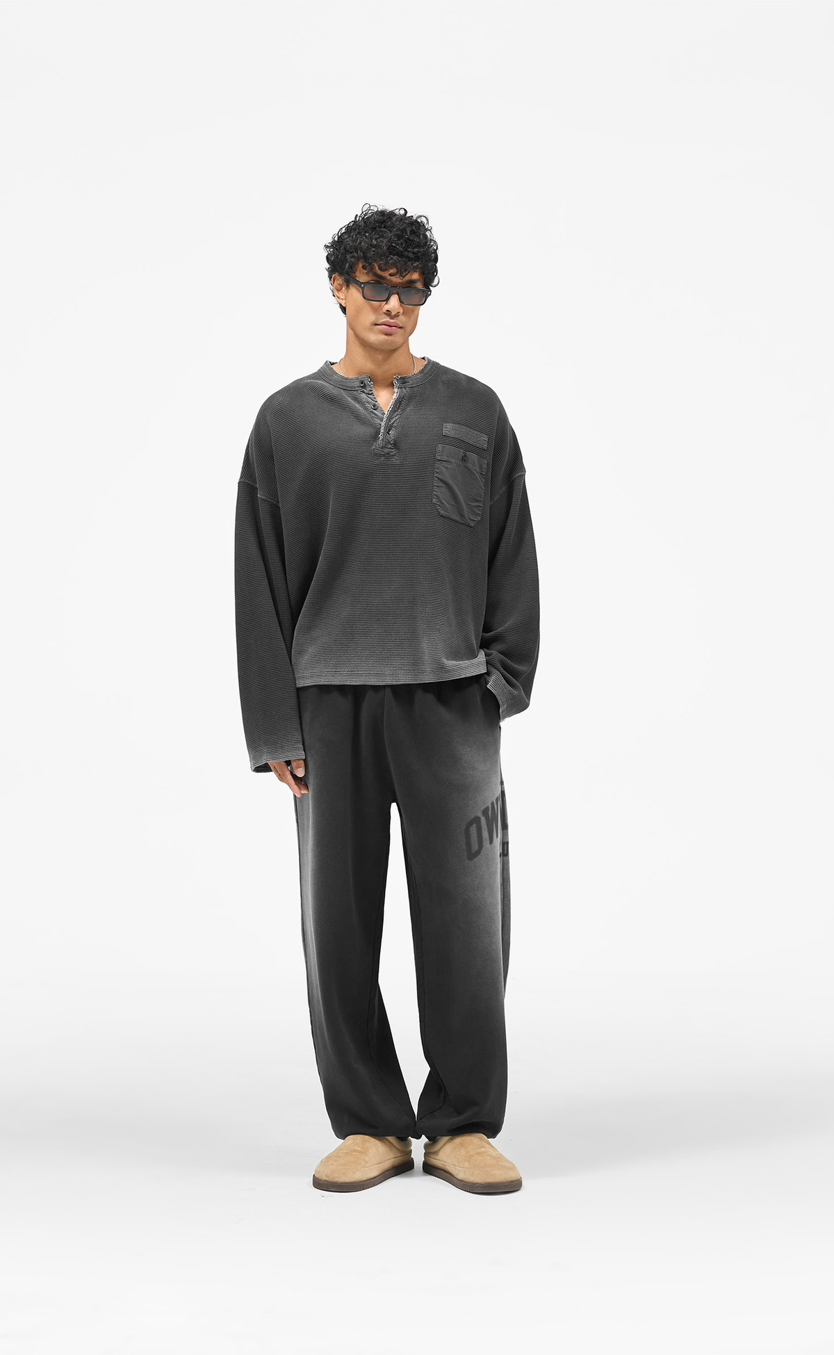 OWNERS VINTAGE BLACK SWEATPANTS