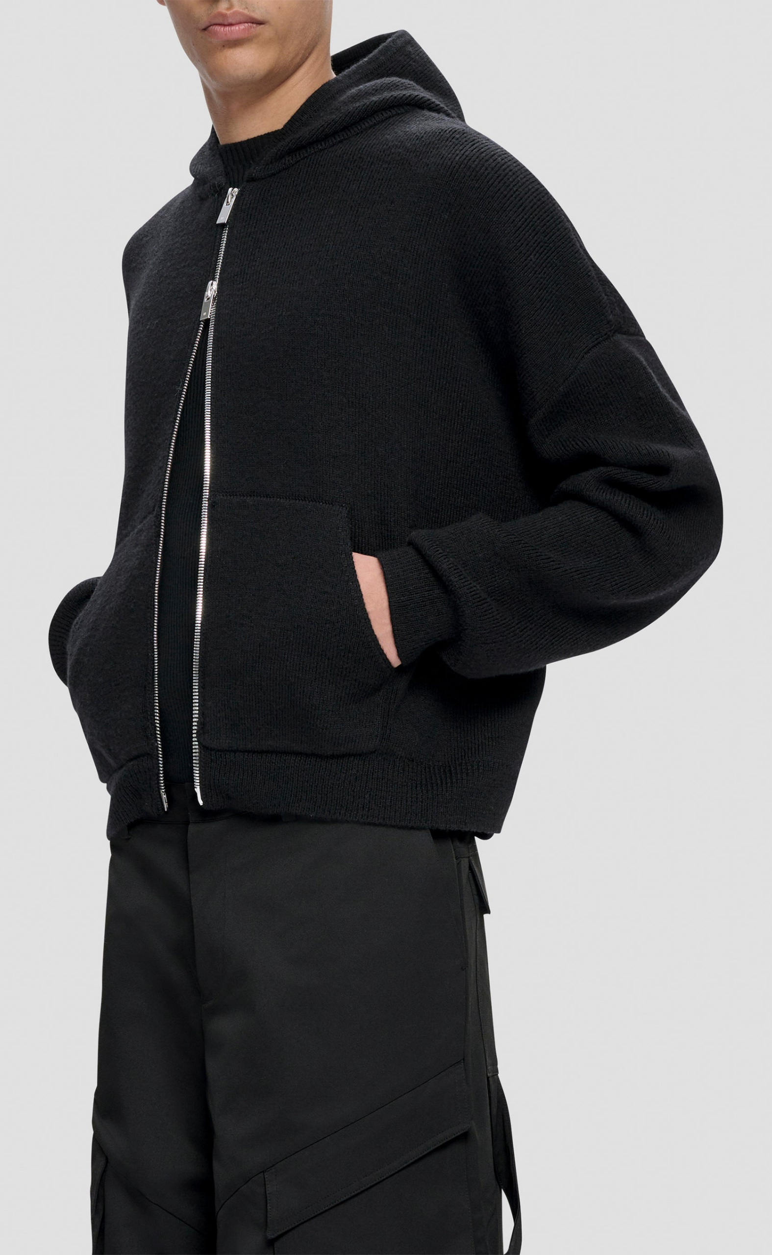 LAMPI KNIT BLACK HOODIE