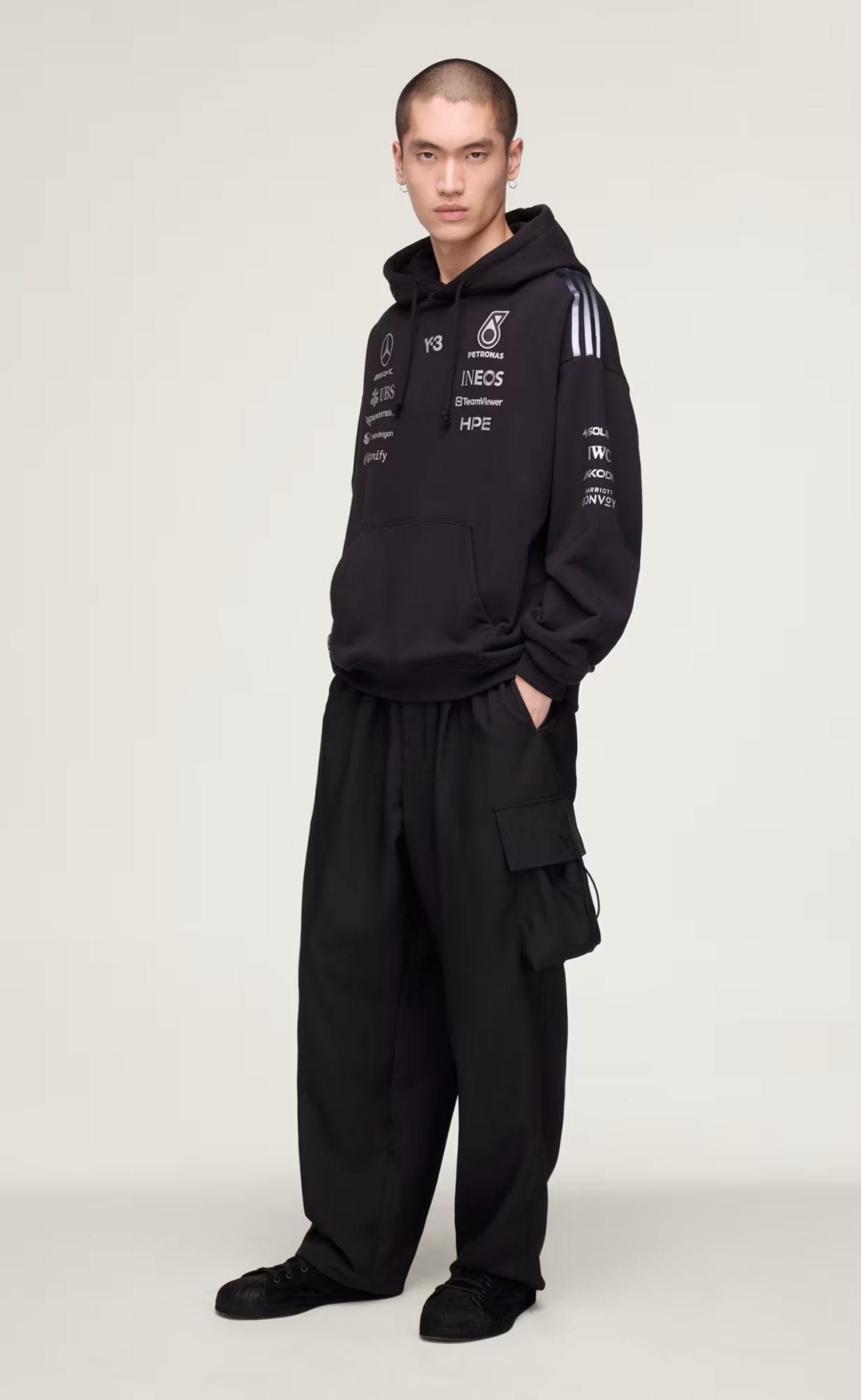 F1 MERCEDES TEAM BLACK HOODIE