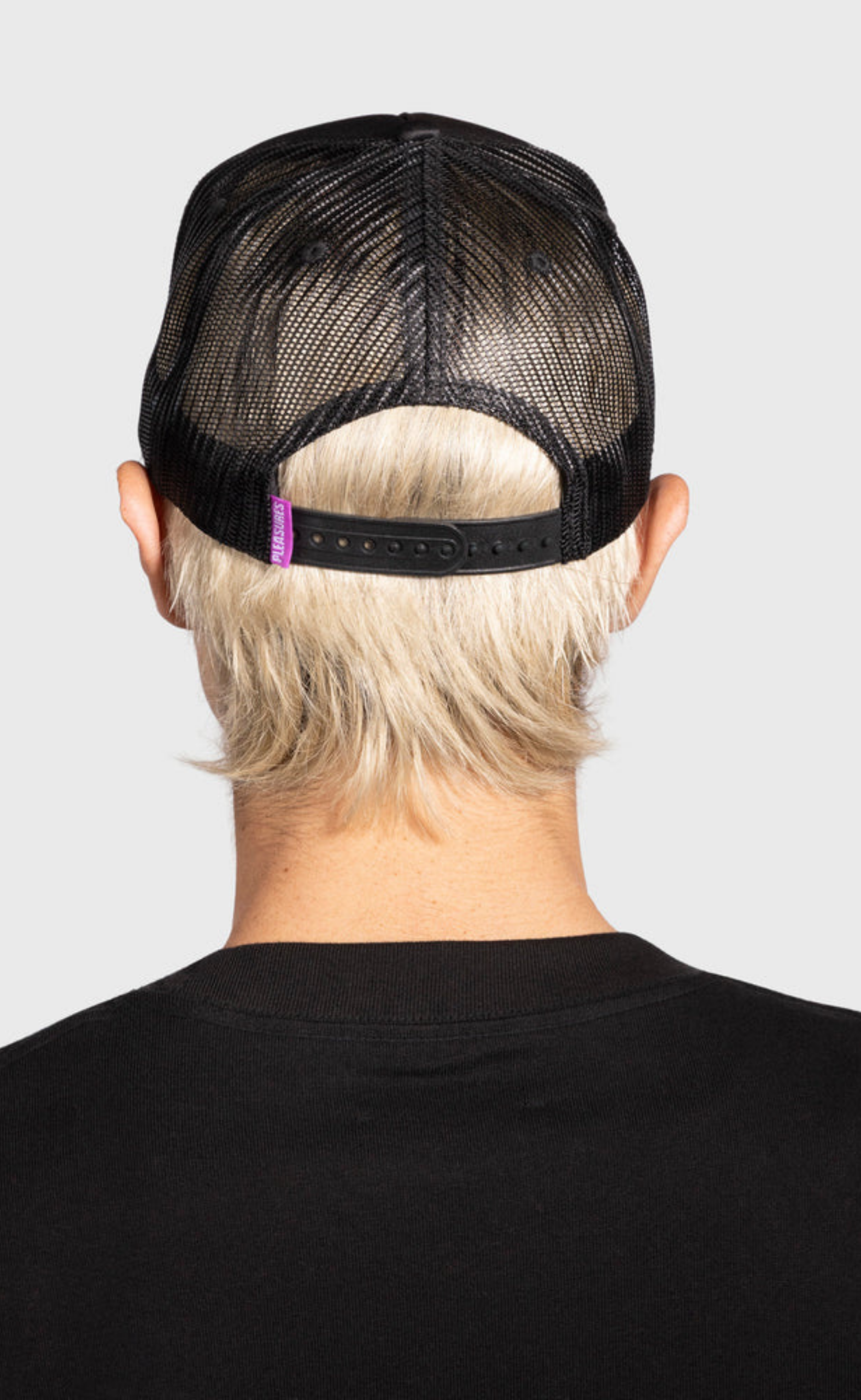 SEMI BLACK HAT