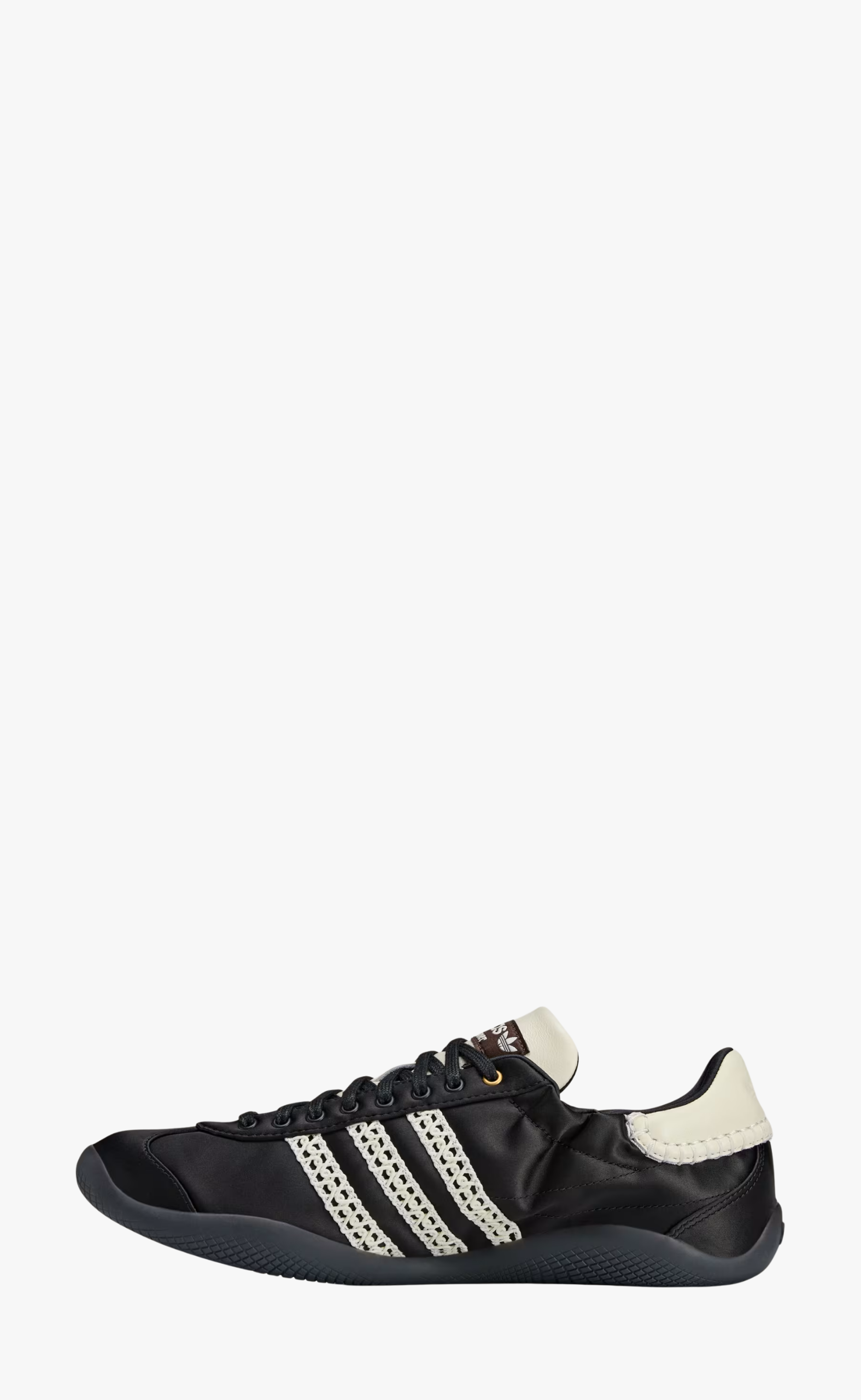 WB KARINTHA LO SATIN BLACK SNEAKER