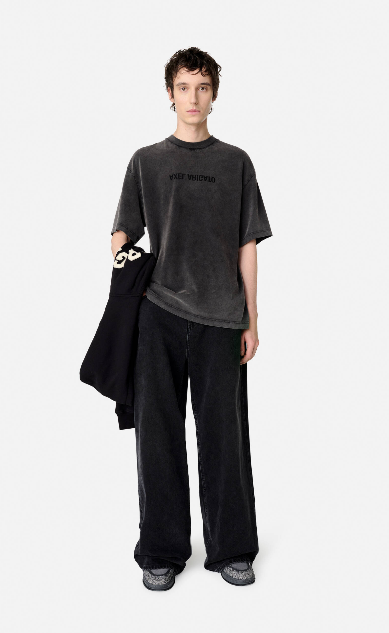 DISTORT WASHED BLACK T-SHIRT