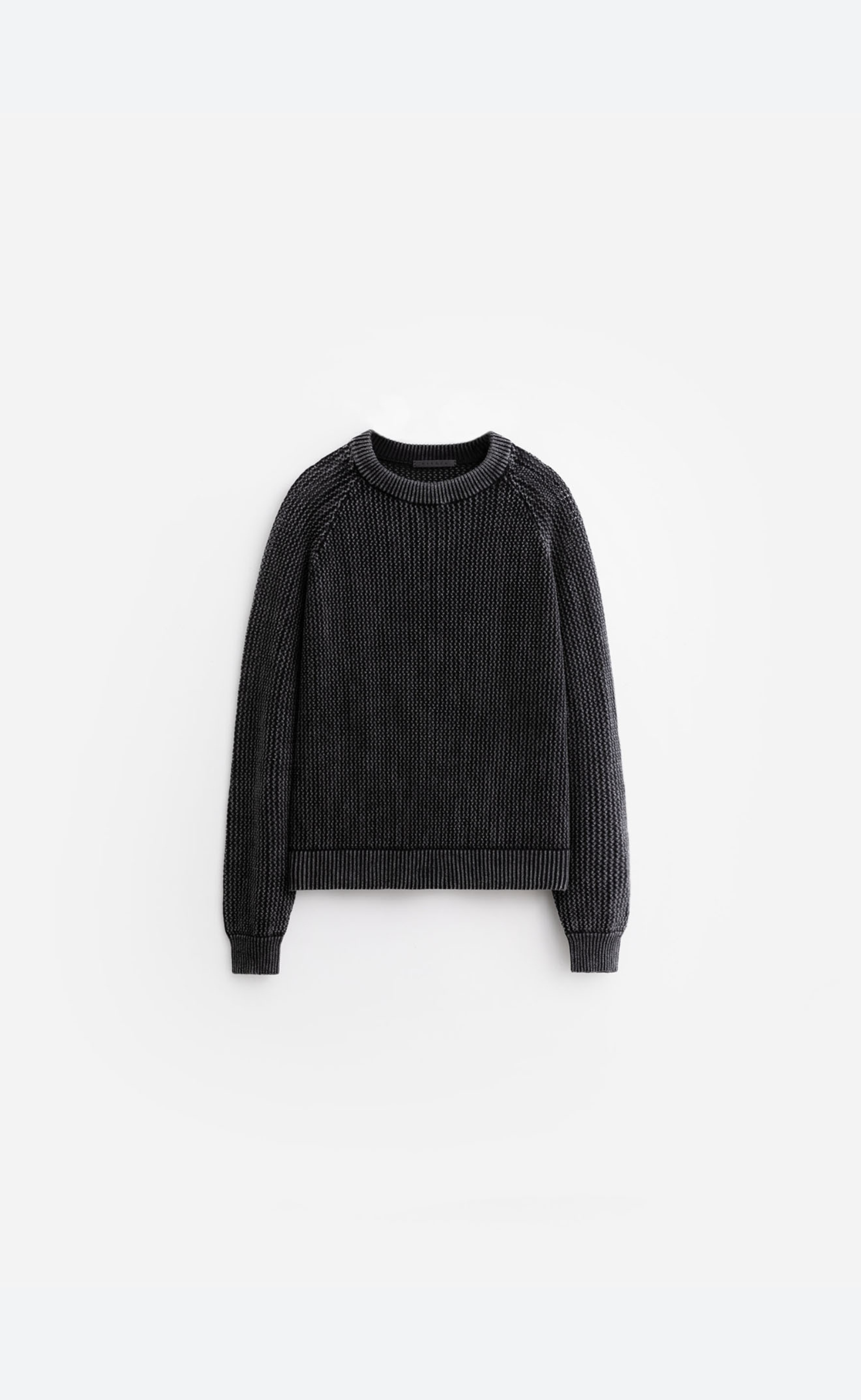 LOOSE GAUGE BLACK CREWNECK