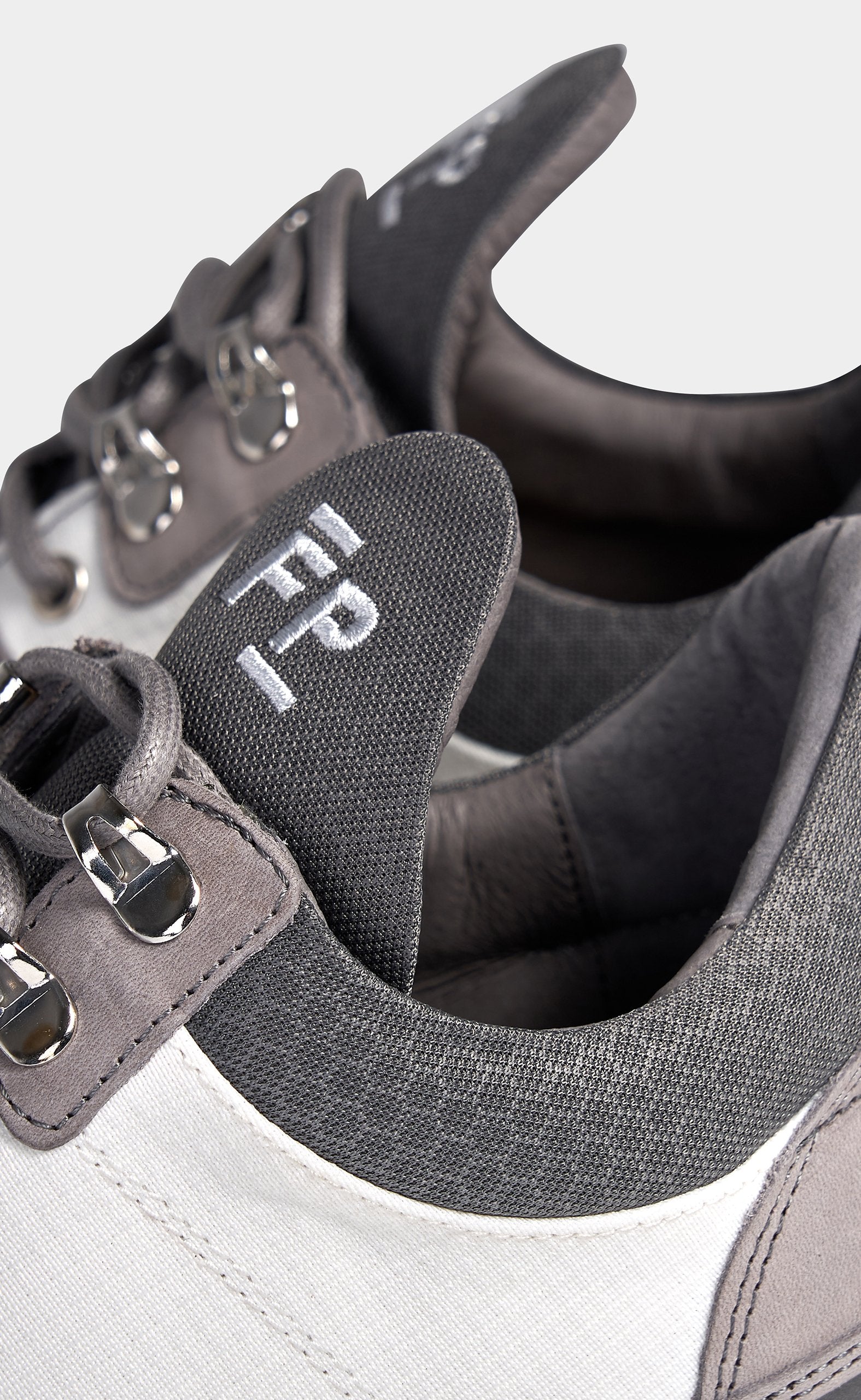Low Top Ghost Radar Grey