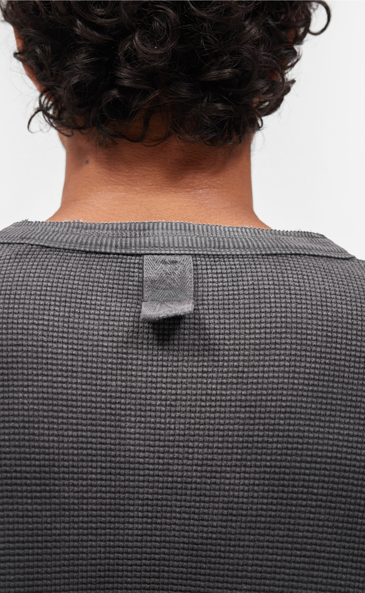 HENLEY HEAVYWEIGHT VINTAGE BLACK LONGSLEEVE