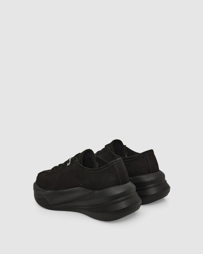 ARIA BLACK SNEAKER