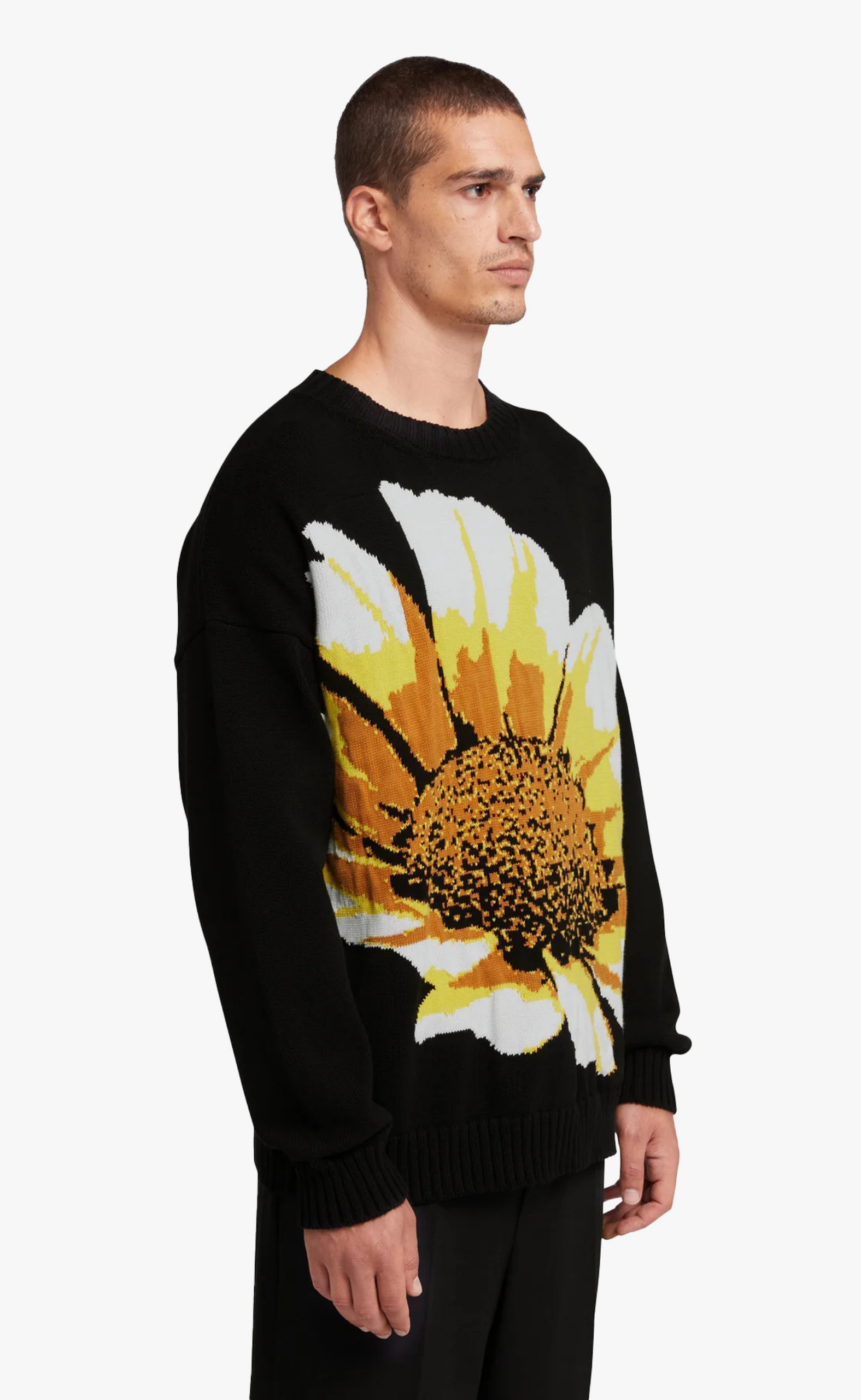 LARGE JACQUARD DAISY BLACK SWEATER