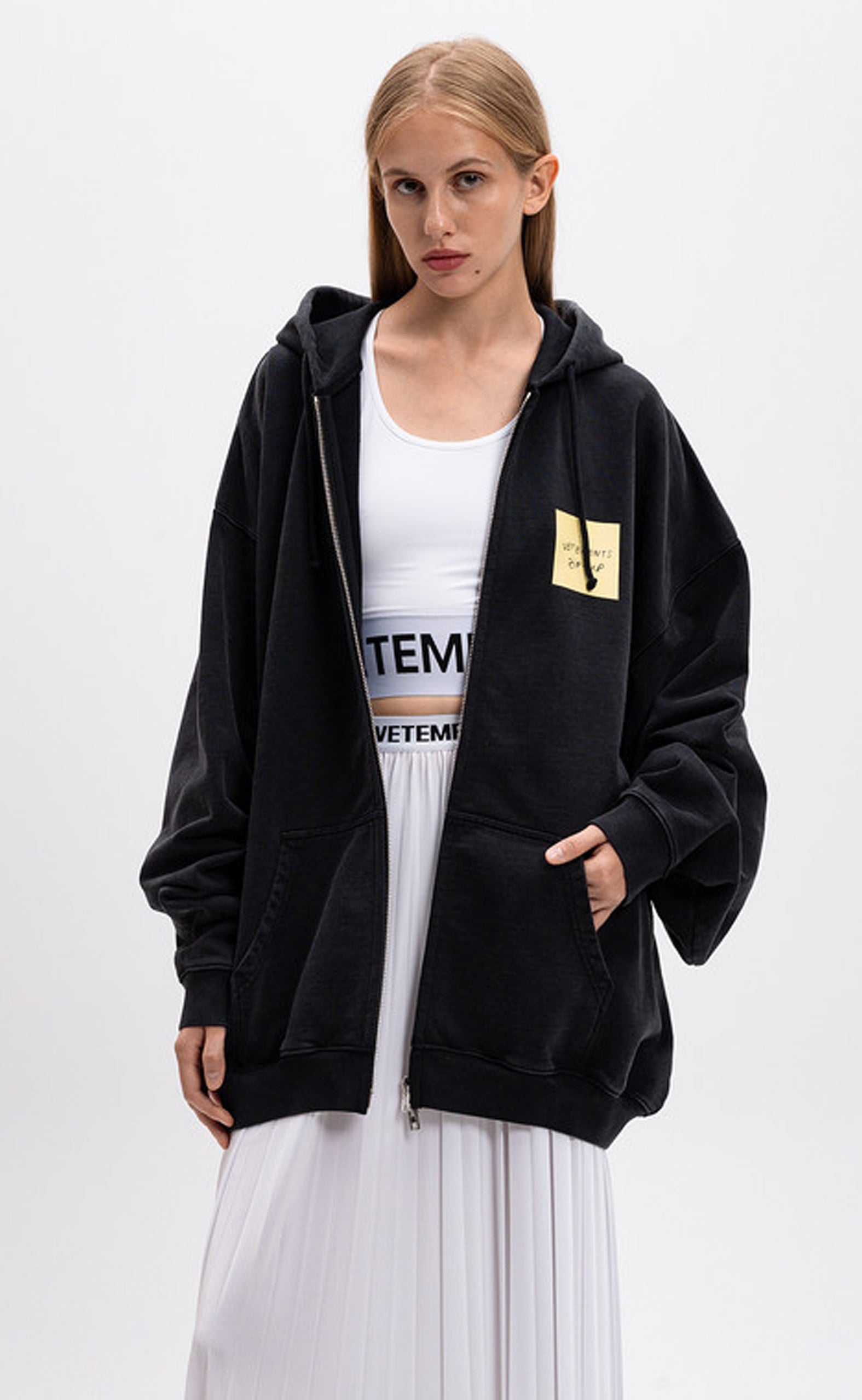 STICKER ZIP-UP BLACK HOODIE