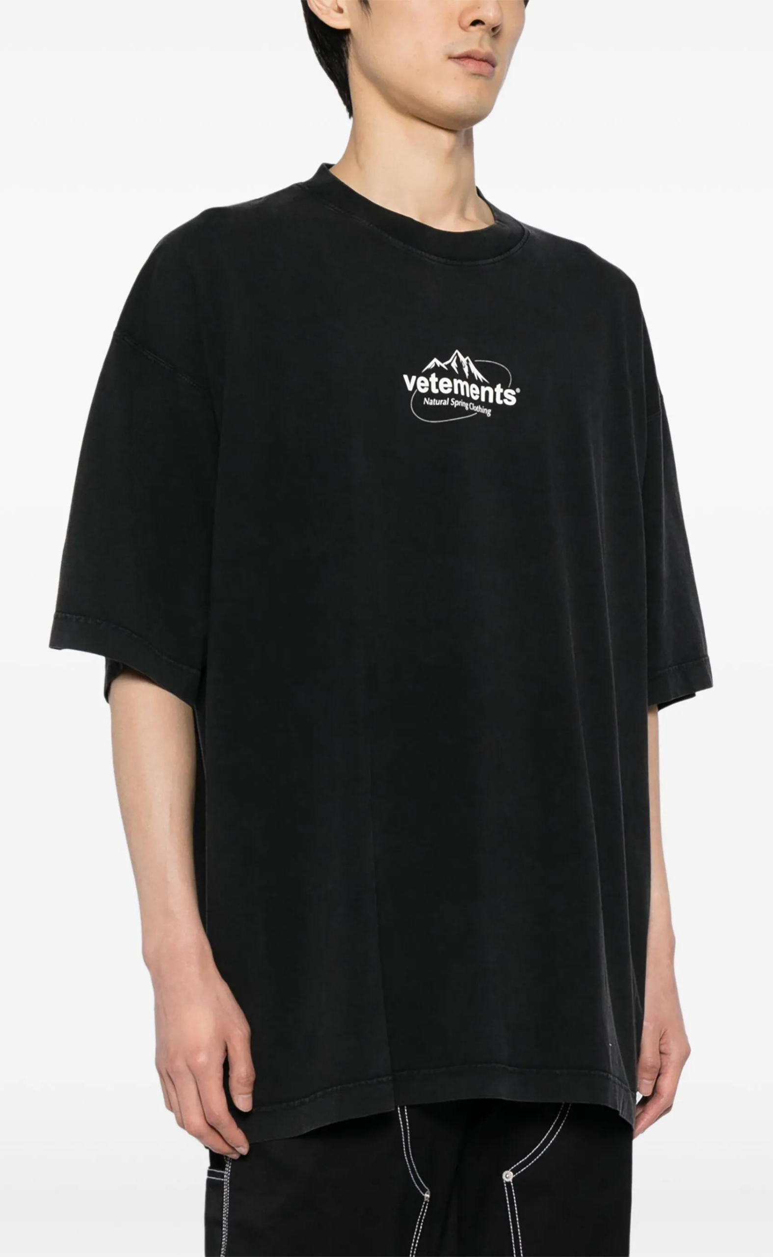 SPRING WATER LOGO BLACK T-SHIRT