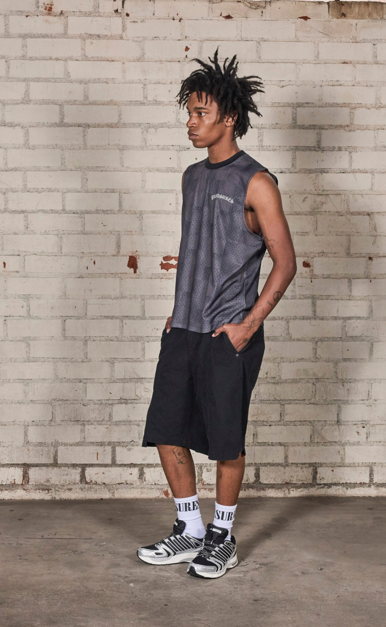 NEURAL MESH BLACK TANK TOP