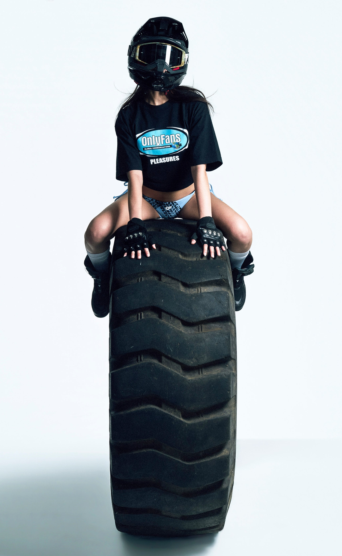 COMMUNICATIONS BLACK T-SHIRT