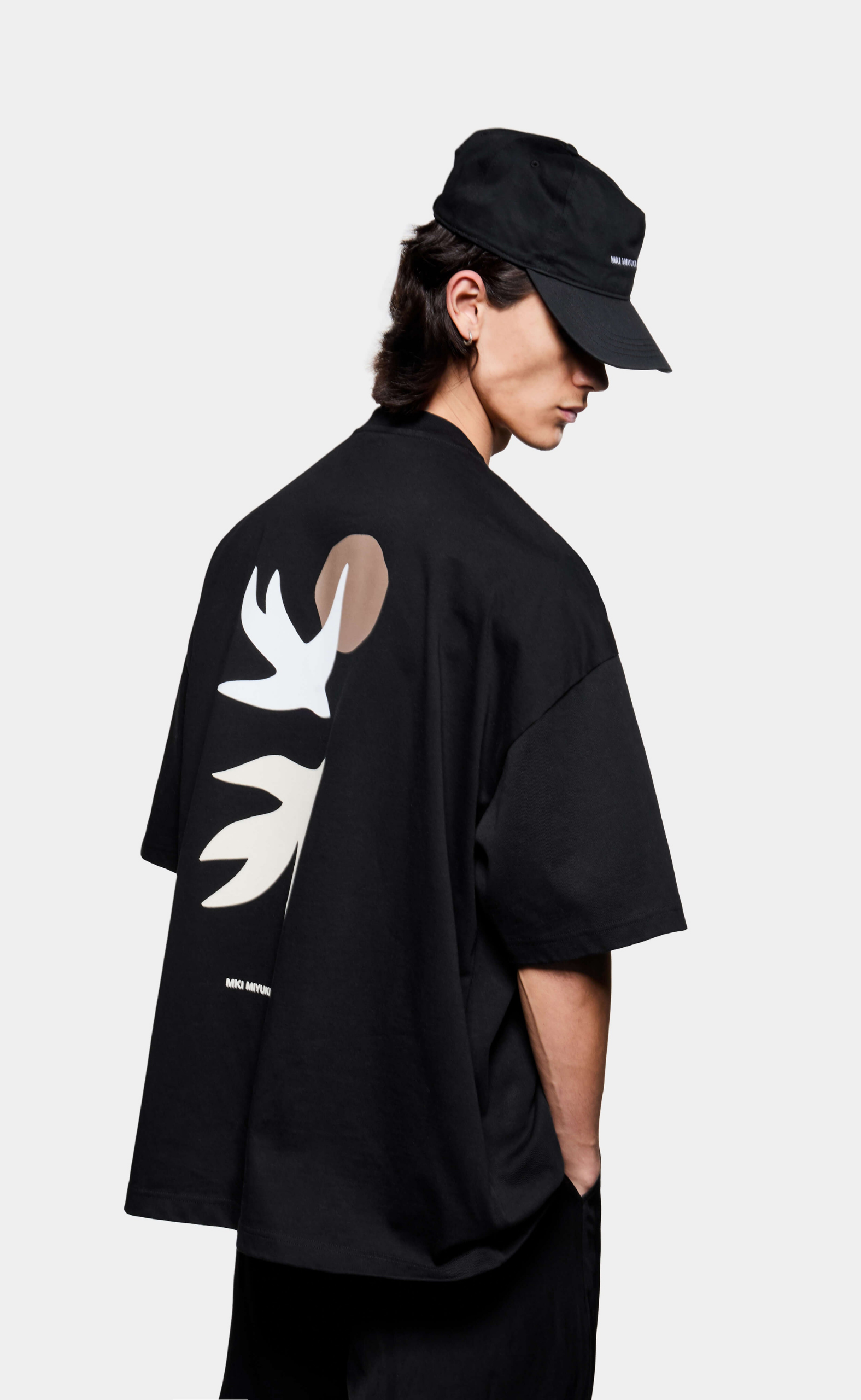 SWALLOW BLACK T-SHIRT