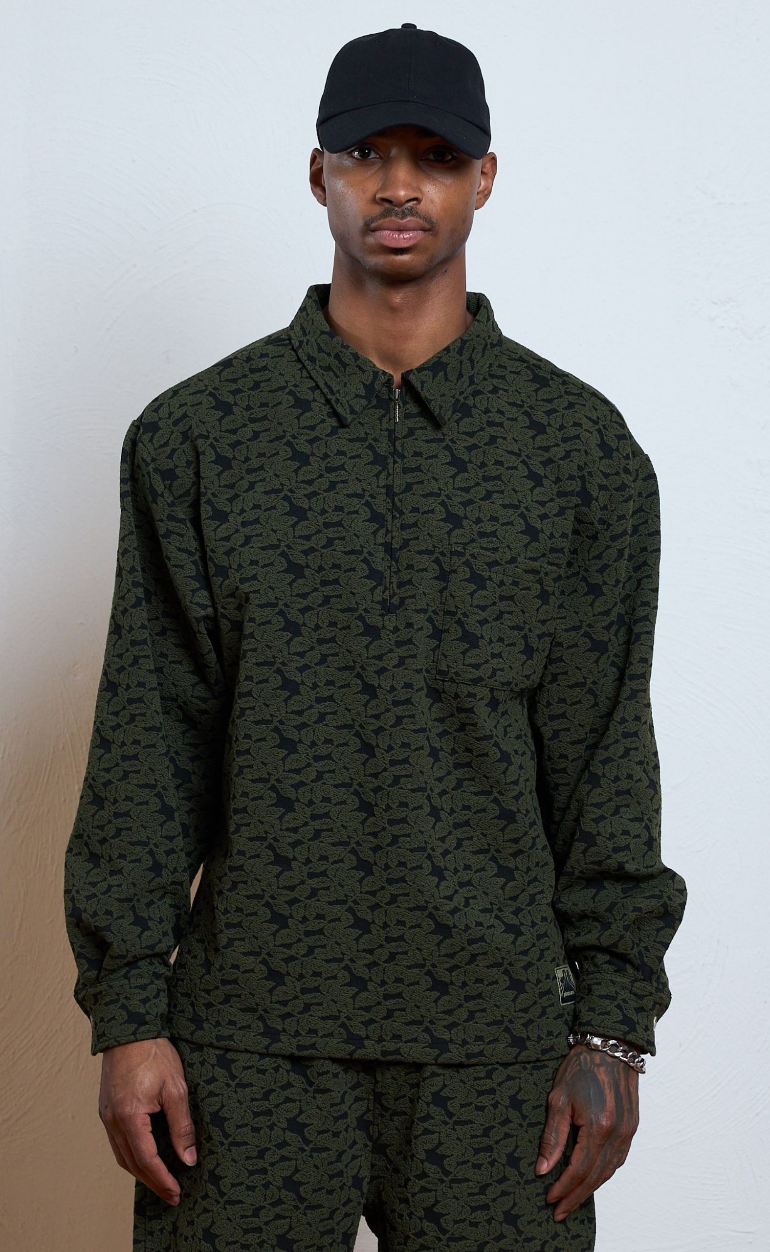 LEAF HALF ZIP OLIVE SHIRT