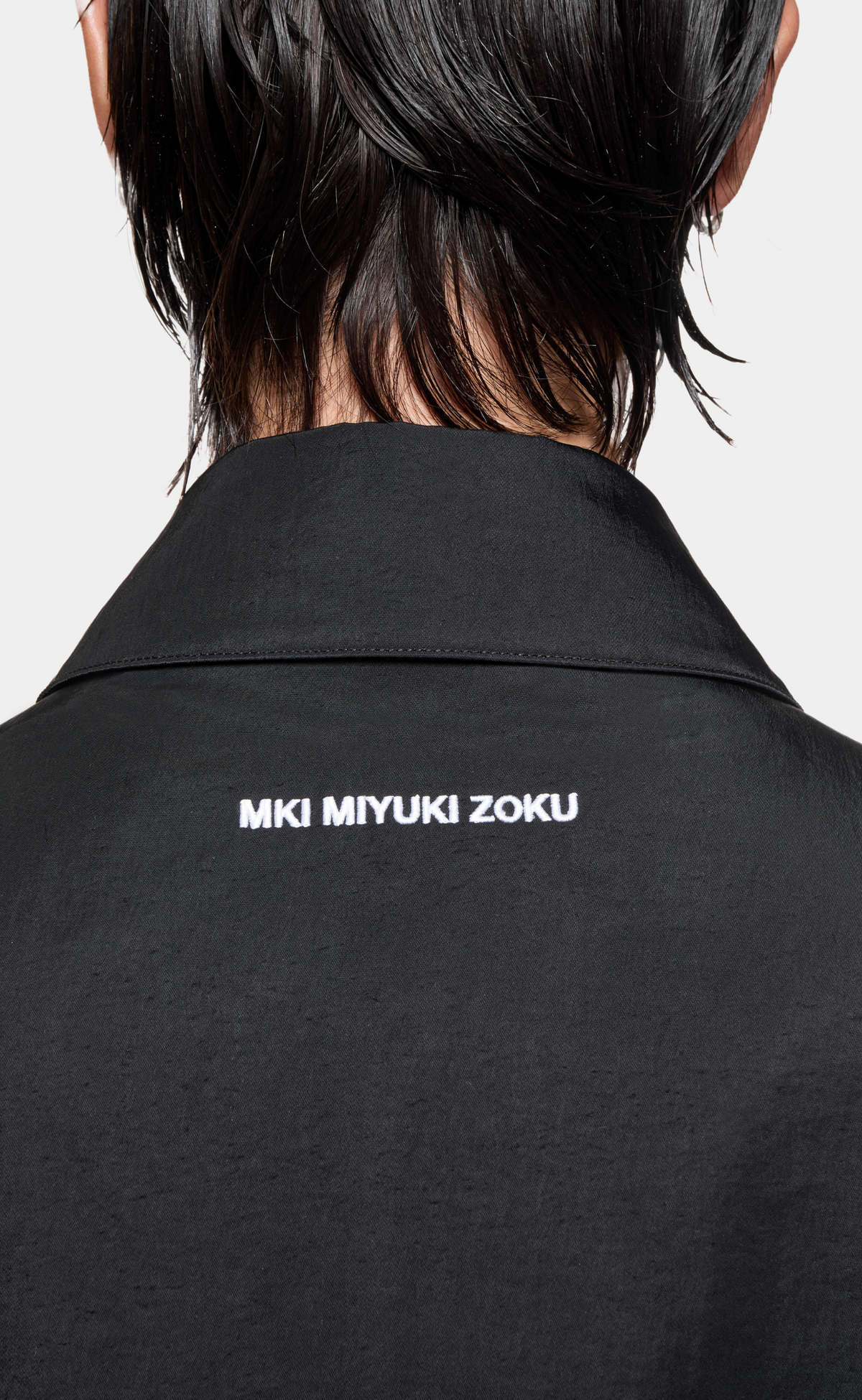 SILKY NYLON PILOT BLACK JACKET