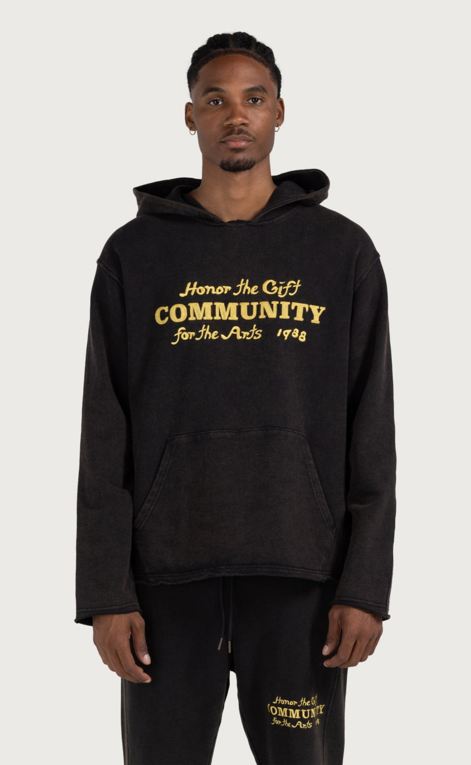 VINTAGE BLACK HOODIE