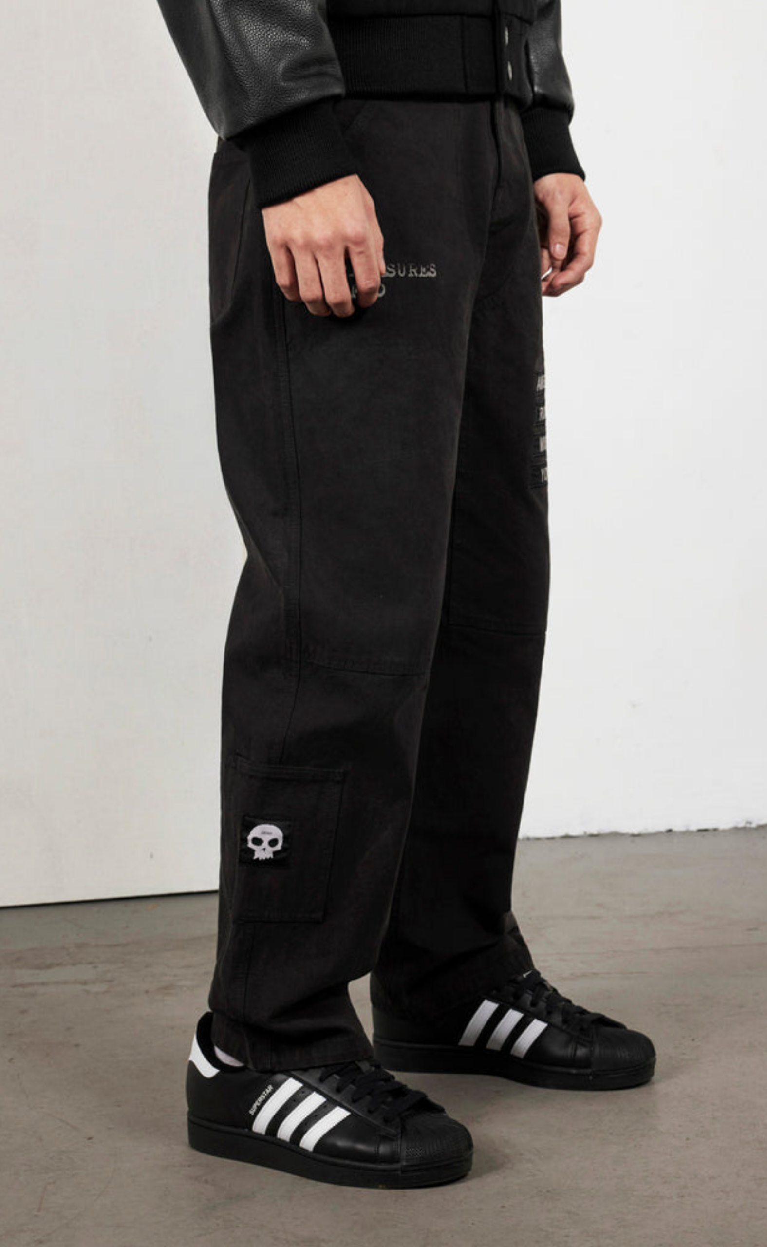 ZERO WORK BLACK PANTS