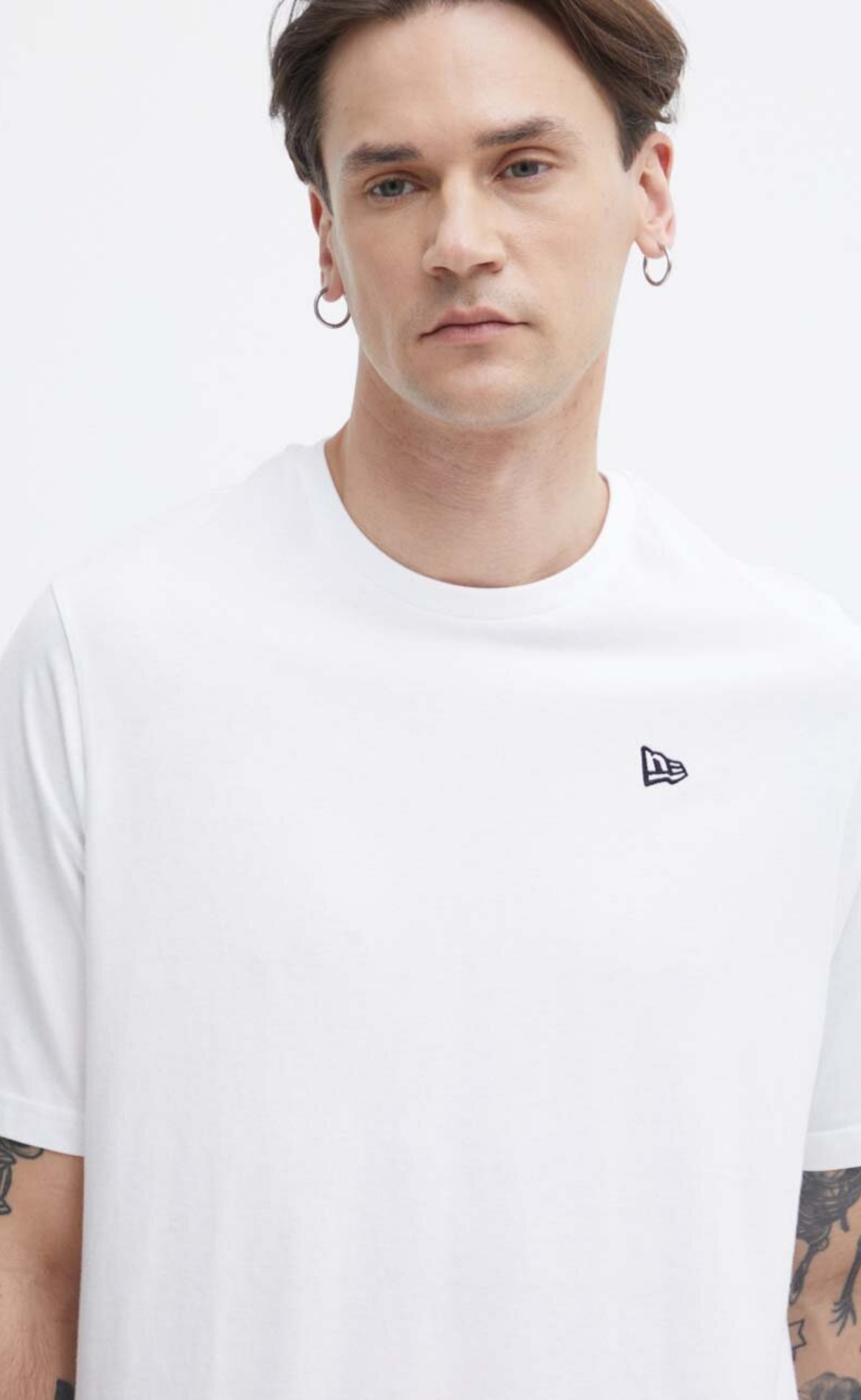 NE ESSENTIALS WHITE T-SHIRT