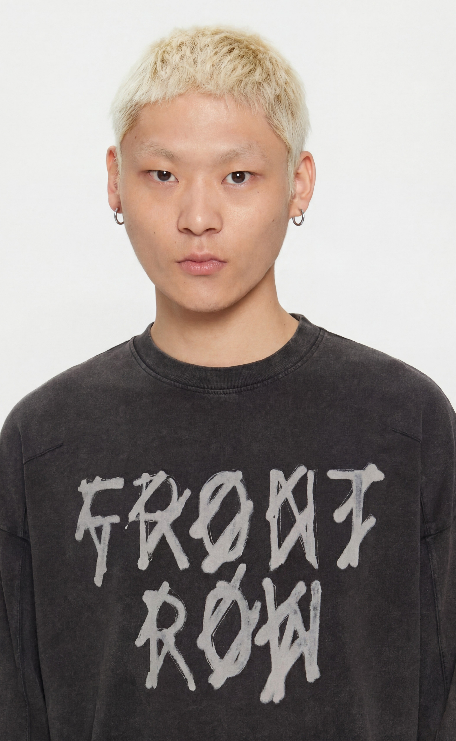 CLASSIC BLACK LONGSLEEVE