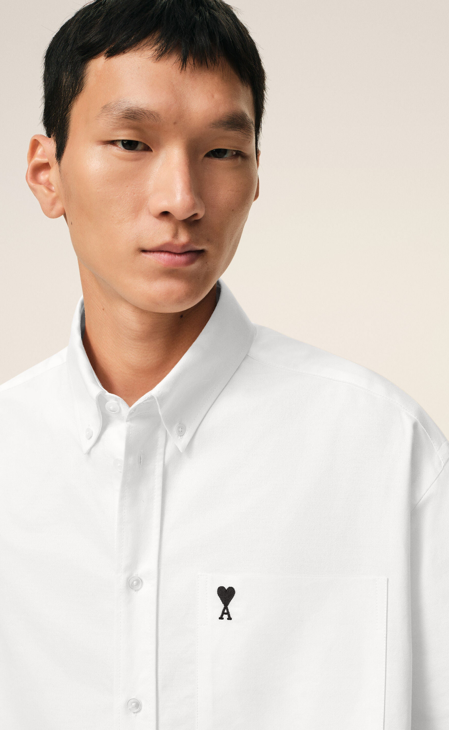 BOXY EMBROIDERED AMI DE COEUR SHORT SLEEVE WHITE SHIRT