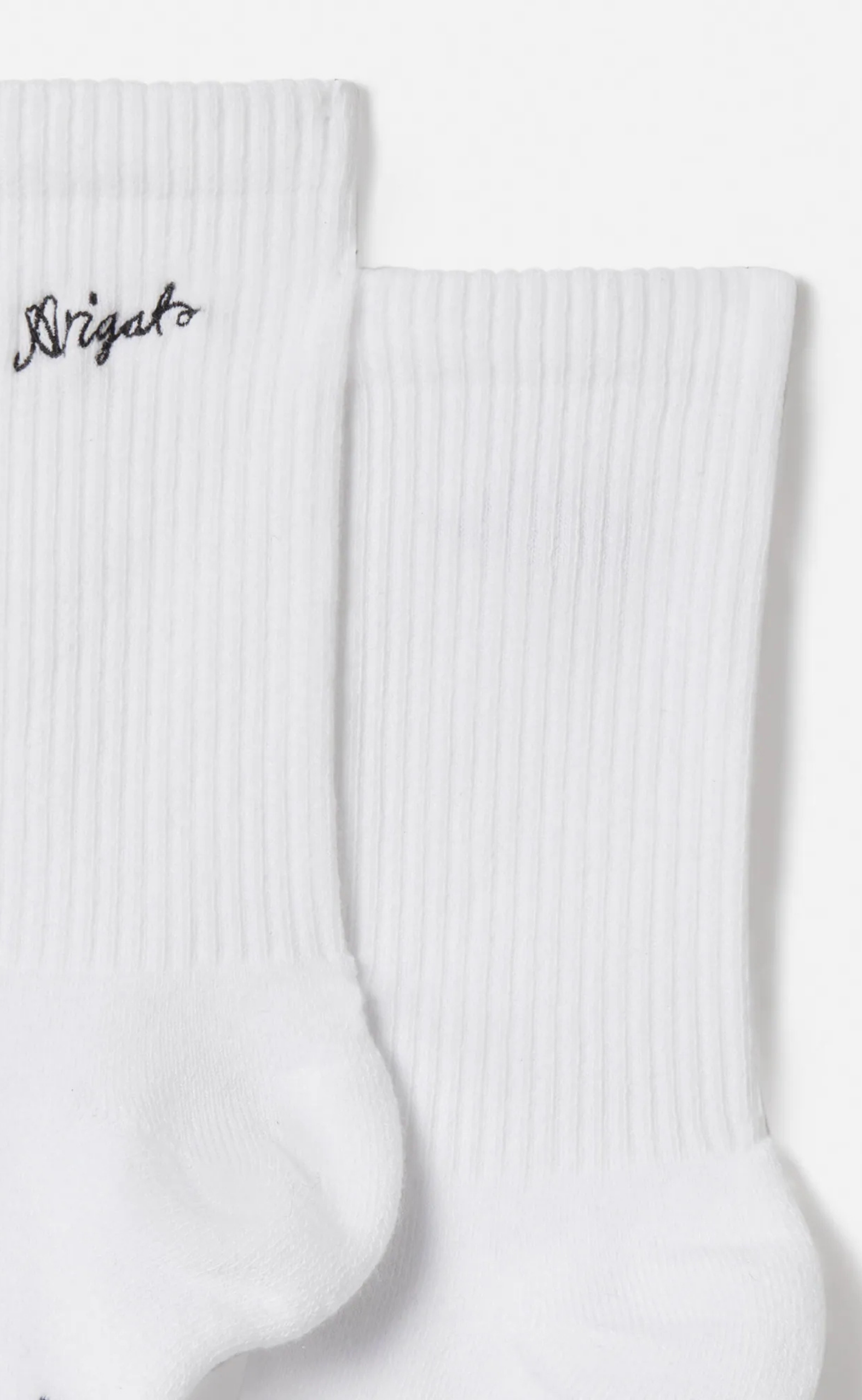 SCRIBBLE ARIGATO TUBE WHITE SOCKS