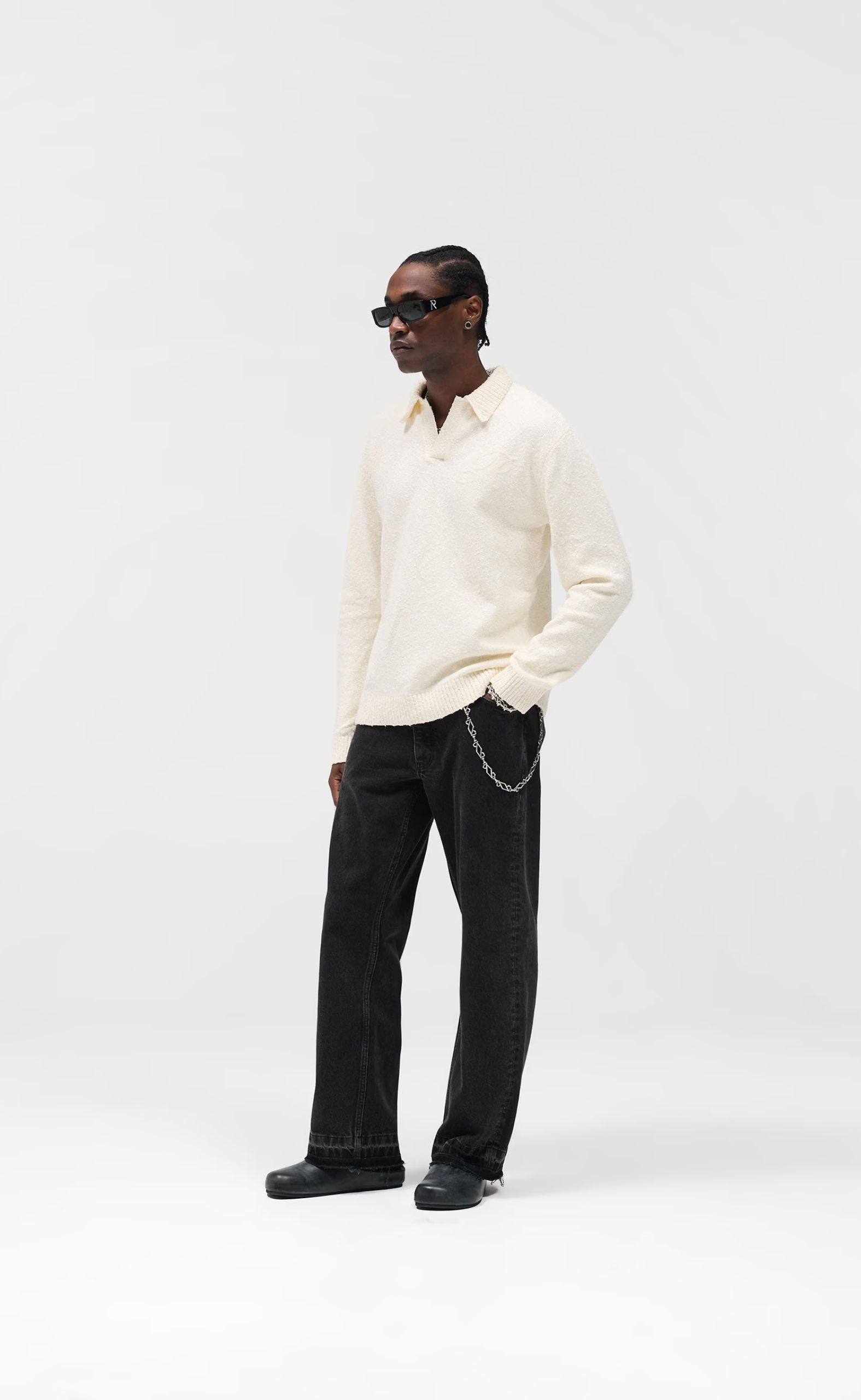 KNITTED POLO AGED WHITE SWEATER