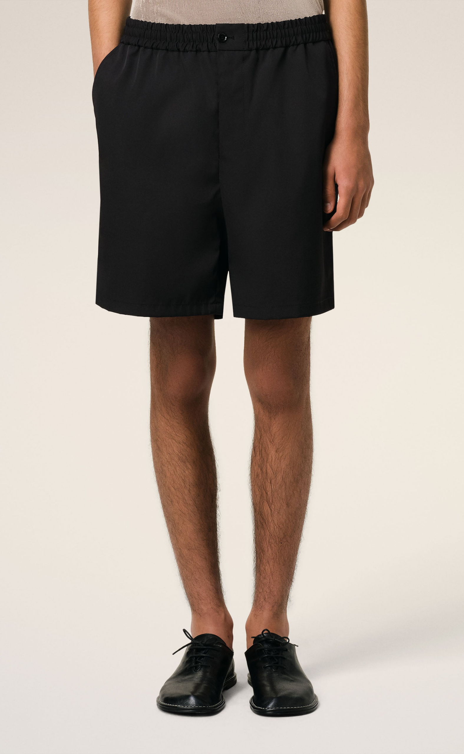 ELASTICATED WAIST BLACK SHORTS