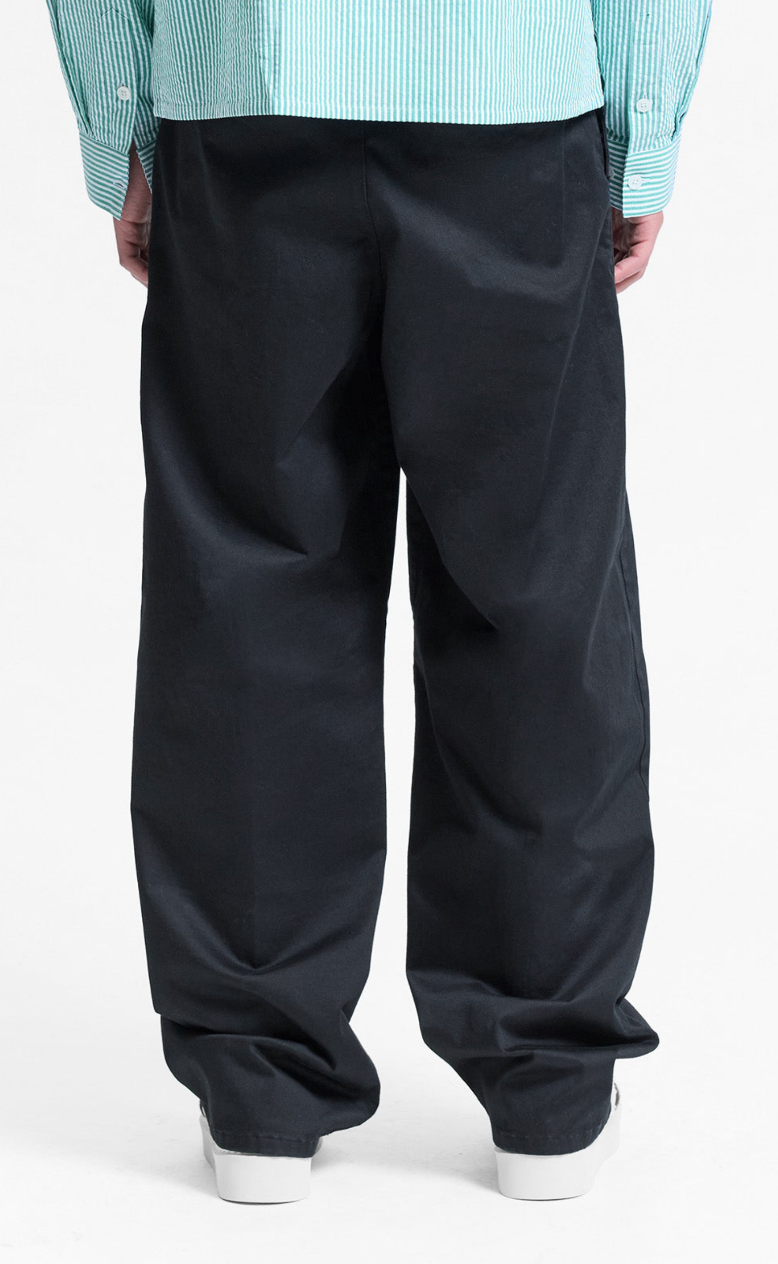 PLEATED CHINO BLACK PANTS