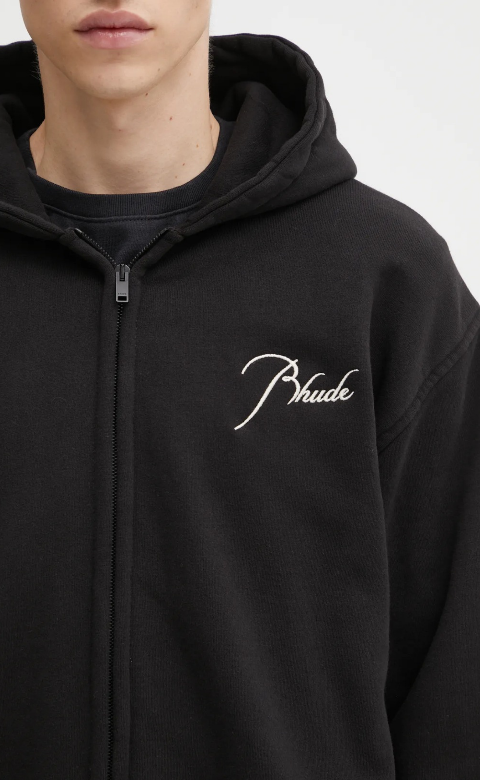 CLASSIQUE ZIP UP BLACK HOODIE