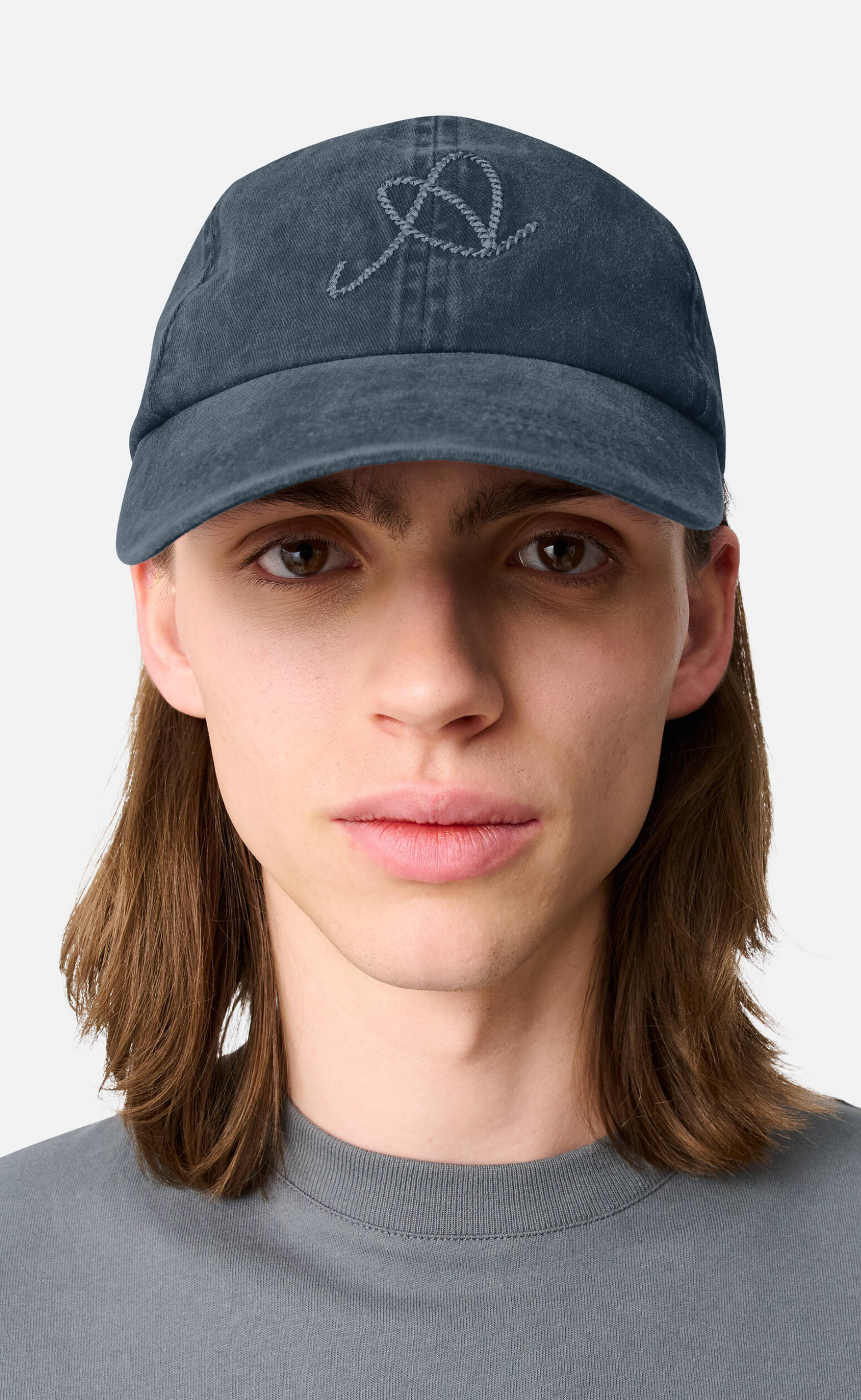 SCRIBBLE A DARK BLUE HAT