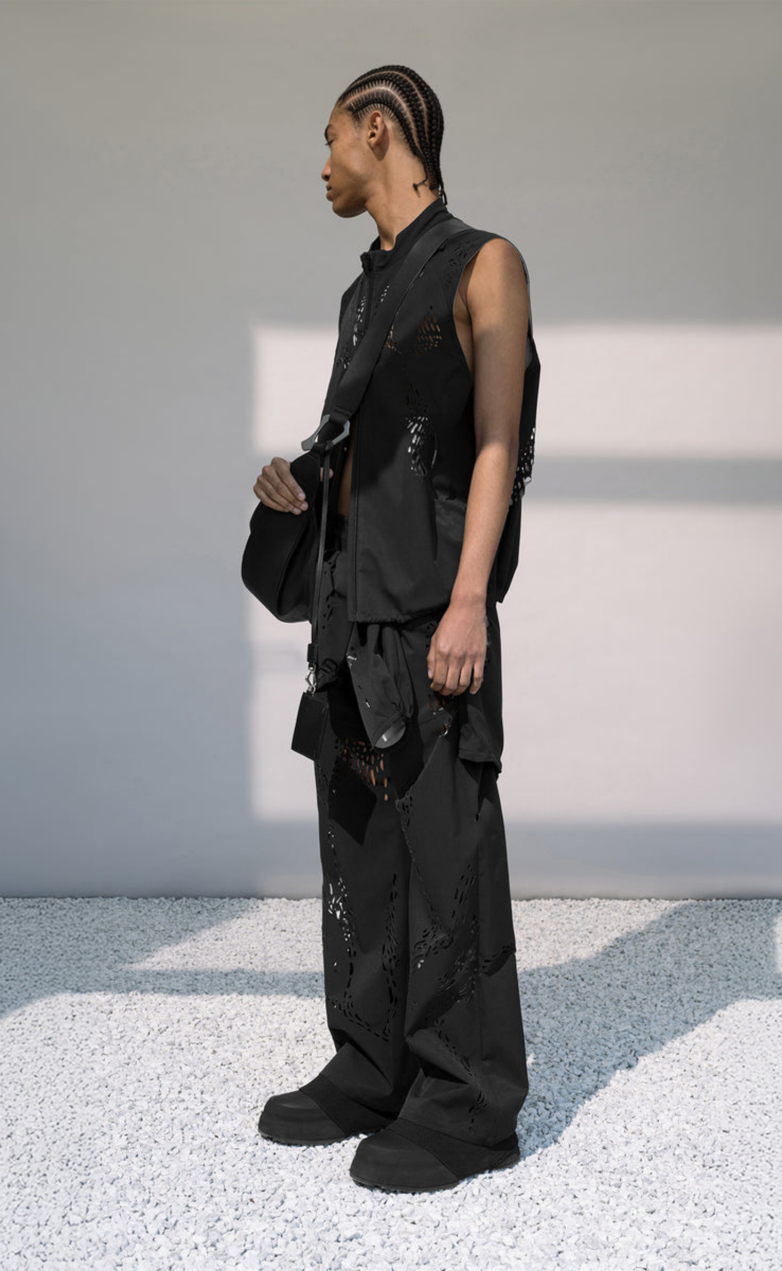 ROAN BLACK VEST
