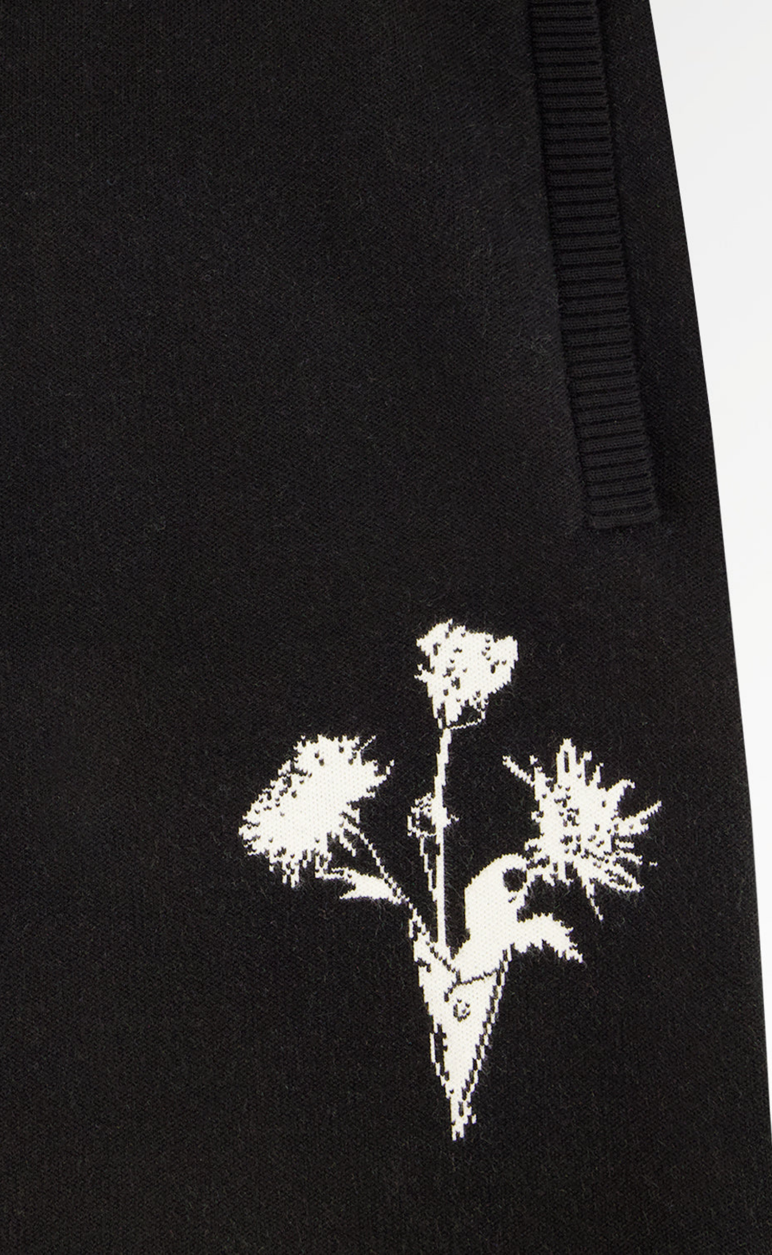 KNIT SHORT GARDENER BLACK