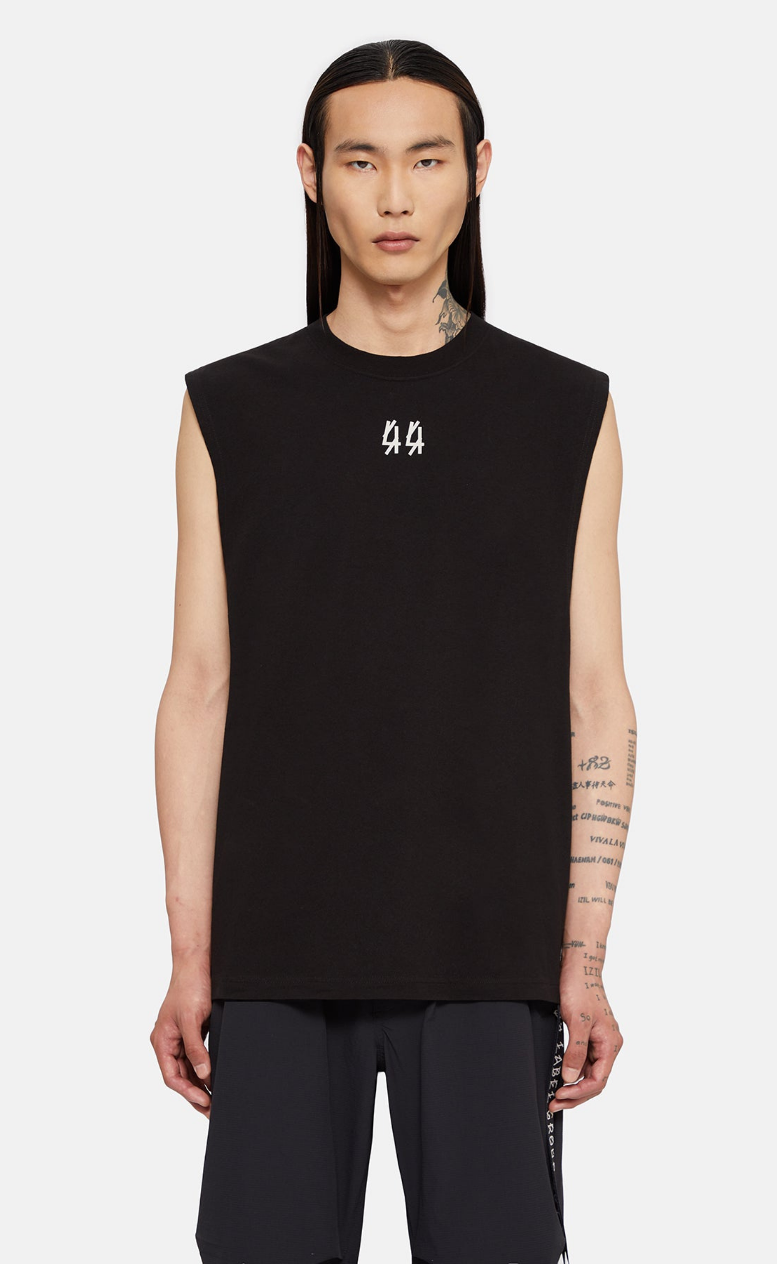 CRUEL SLEEVELESS BLACK T-SHIRT