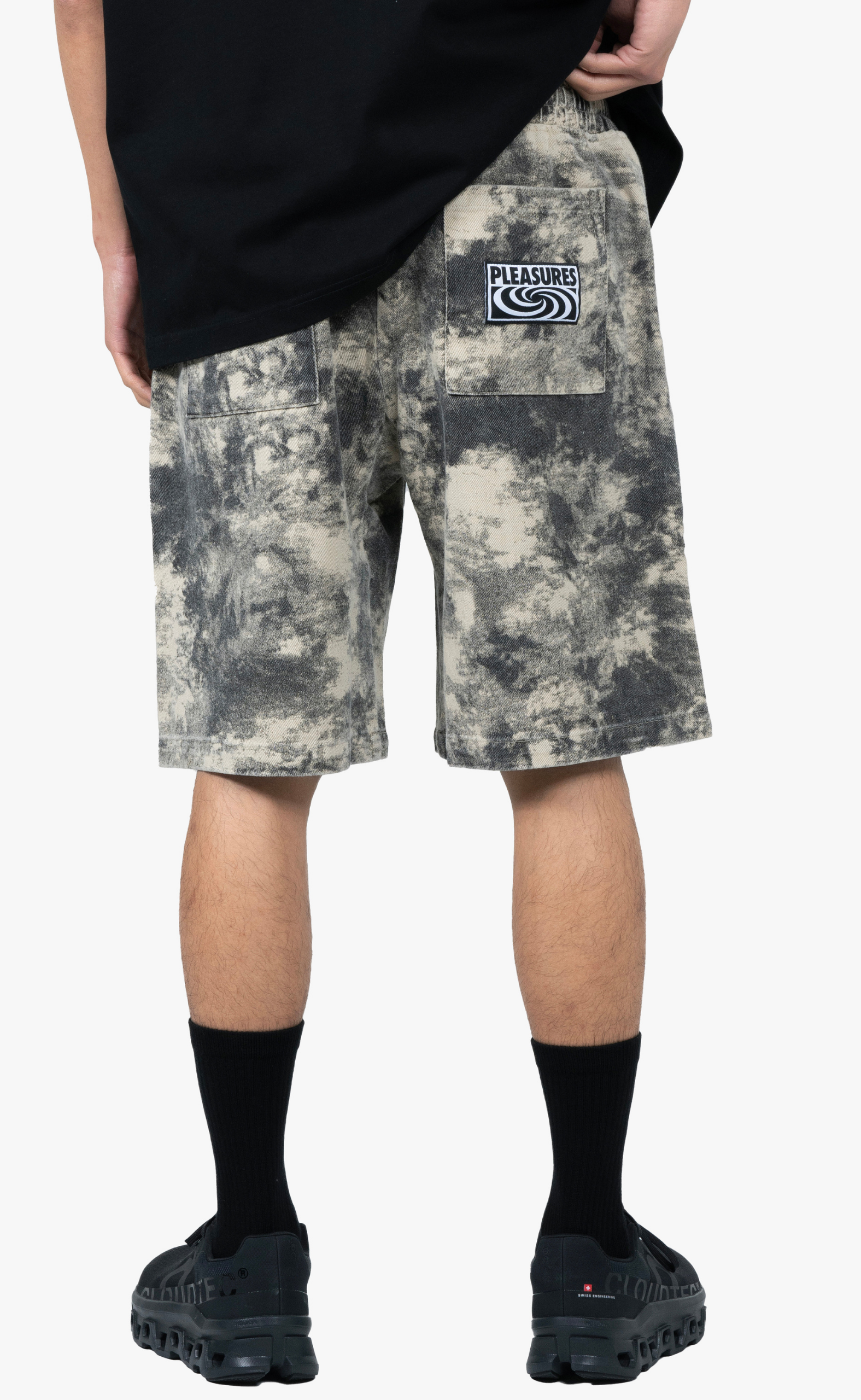 CYCLONE BLACK SHORTS