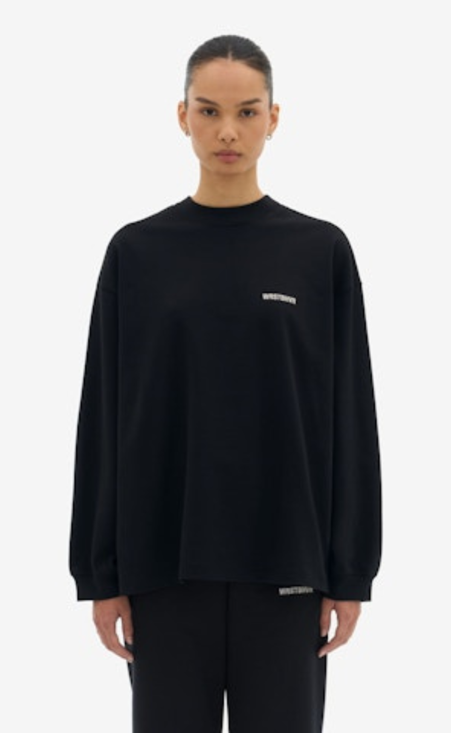 ARVID BLACK LONGSLEEVE