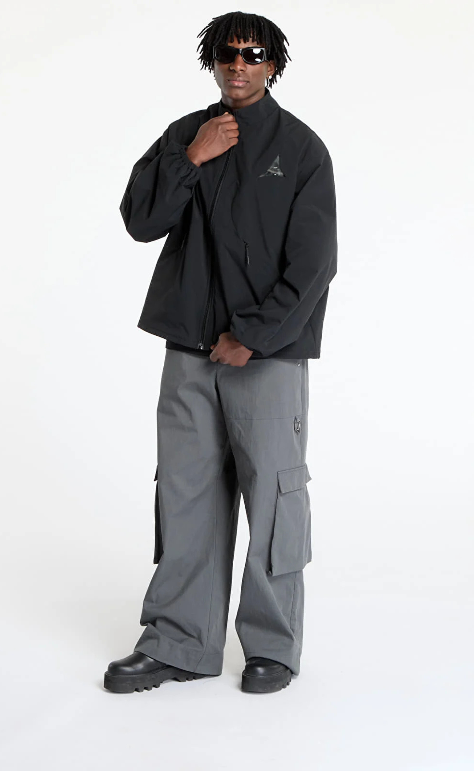 SURTSEY WINDBREAKER BLACK BLACK JACKET