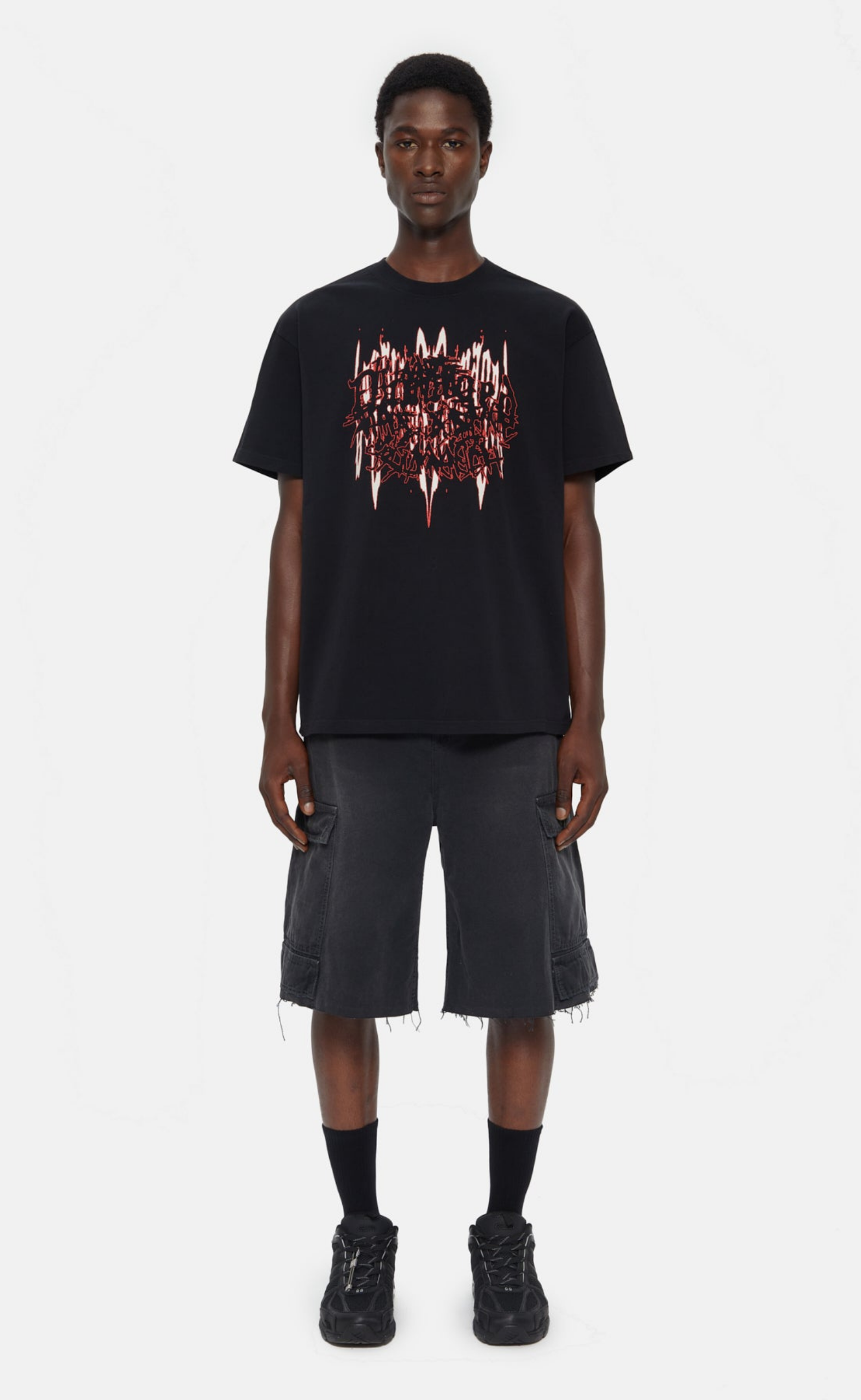 DAMAGE BLACK T-SHIRT