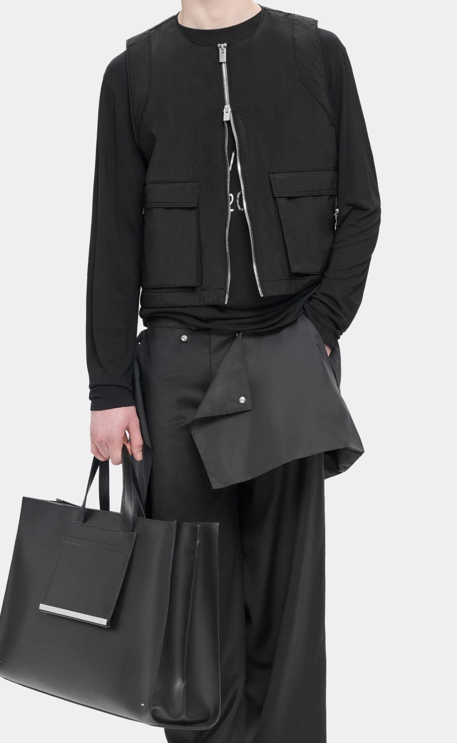 HELIOT MOTILITY BLACK VEST