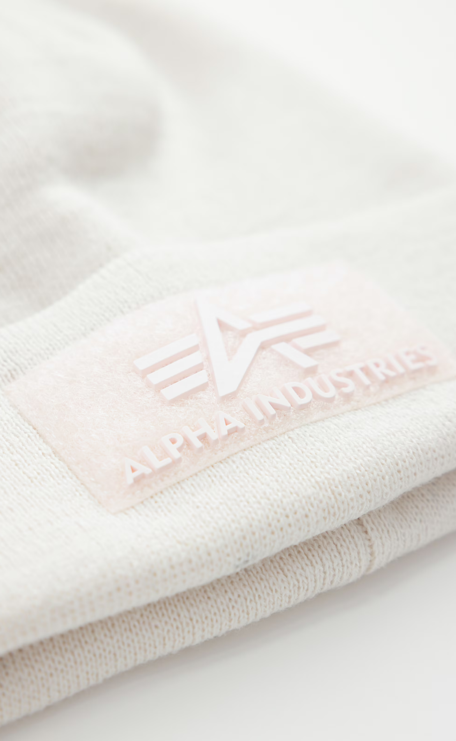 VLC WHITE BEANIE