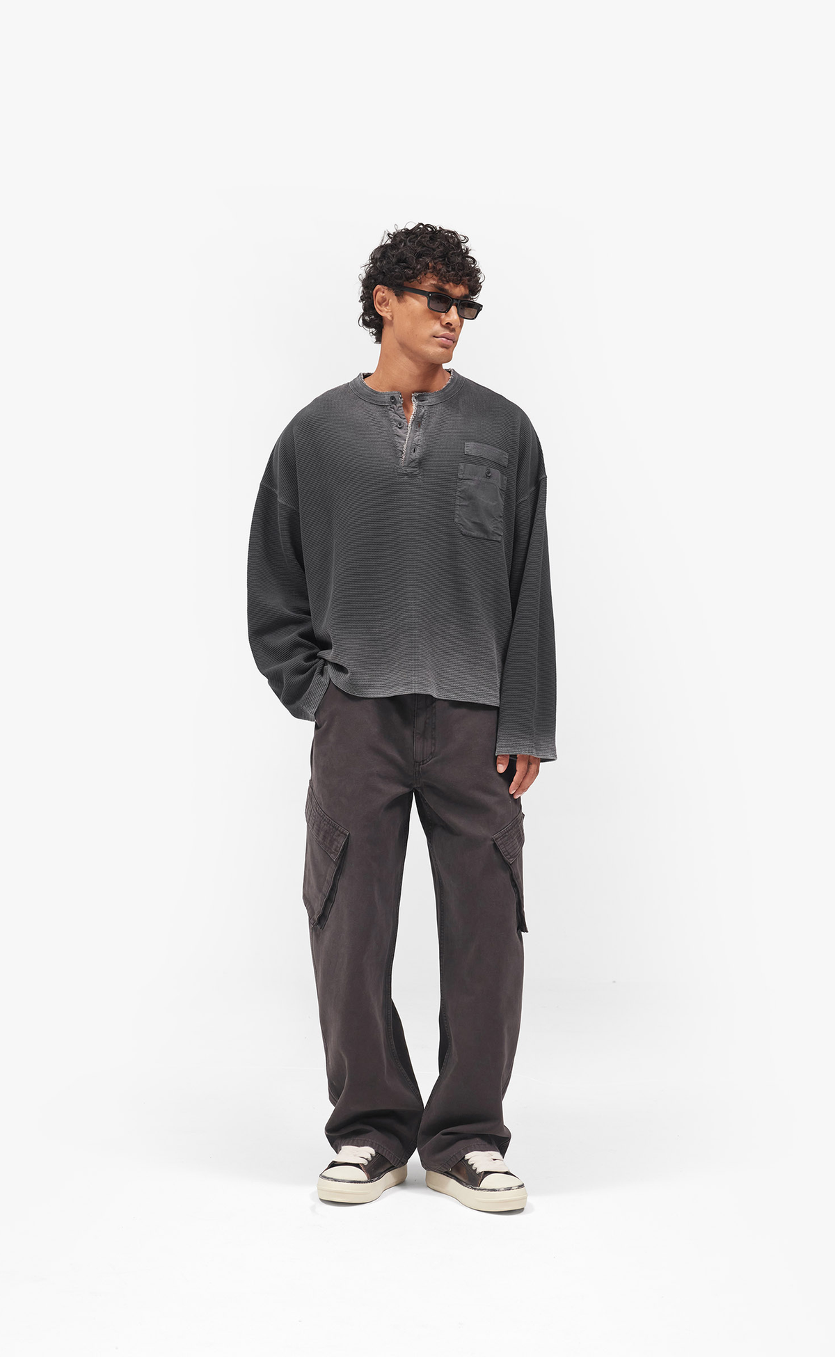 HENLEY HEAVYWEIGHT VINTAGE BLACK LONGSLEEVE