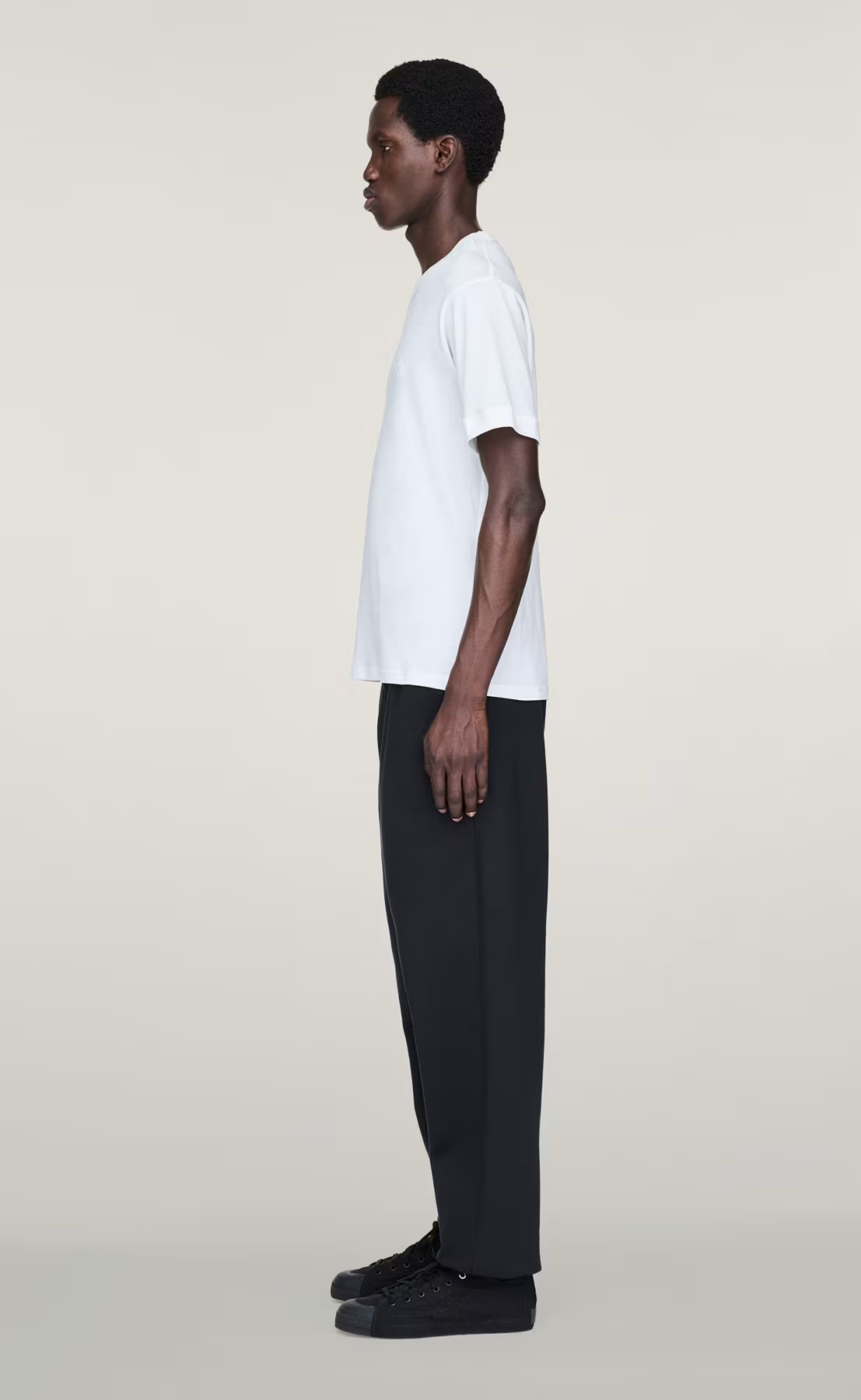 SLIM WHITE T-SHIRT