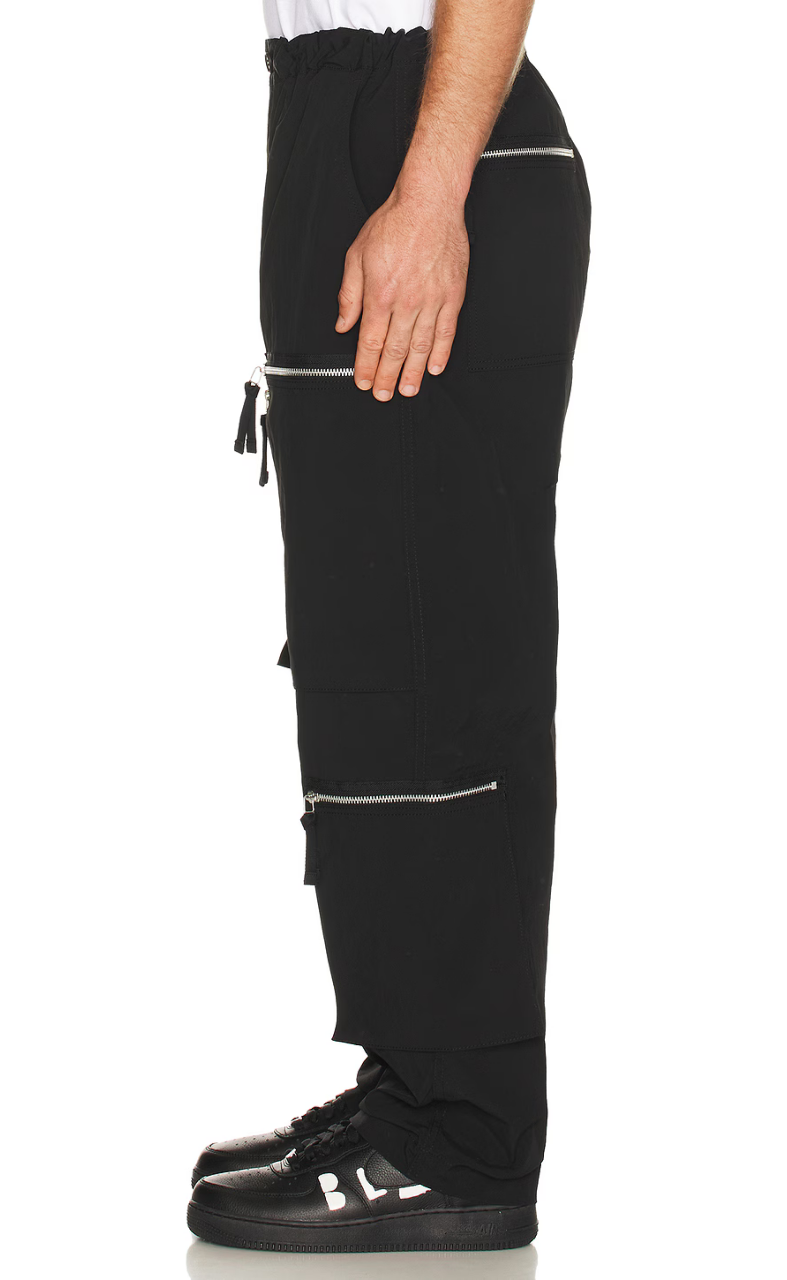 ZIPPER CARGO BLACK PANTS