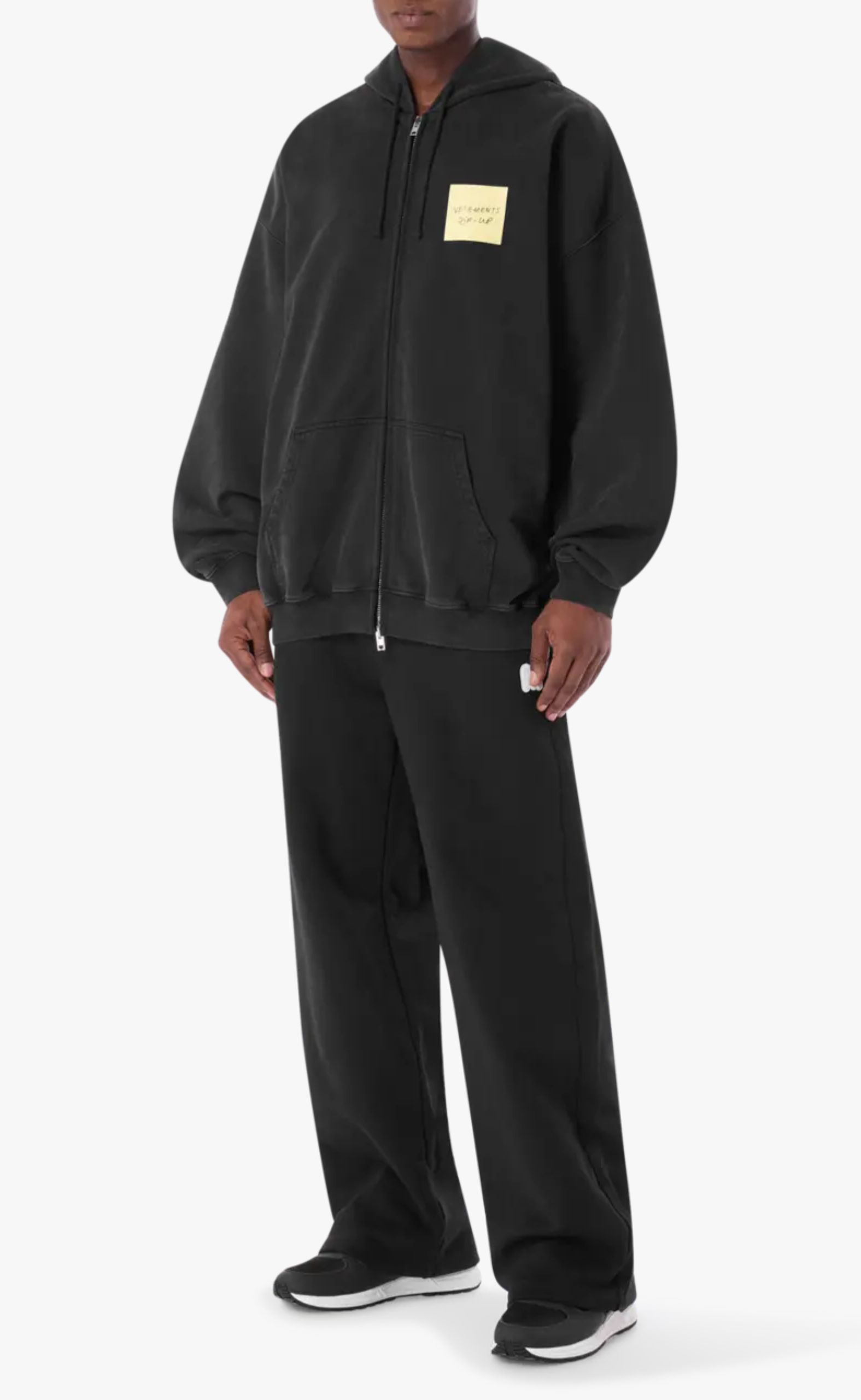 STICKER ZIP-UP WASHED BLACK HOODIE