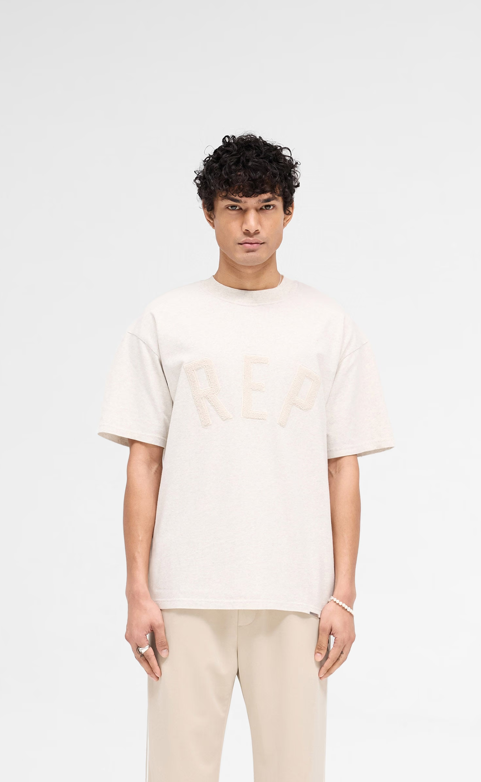 REP APPLIQUE CREAM MARL T-SHIRT