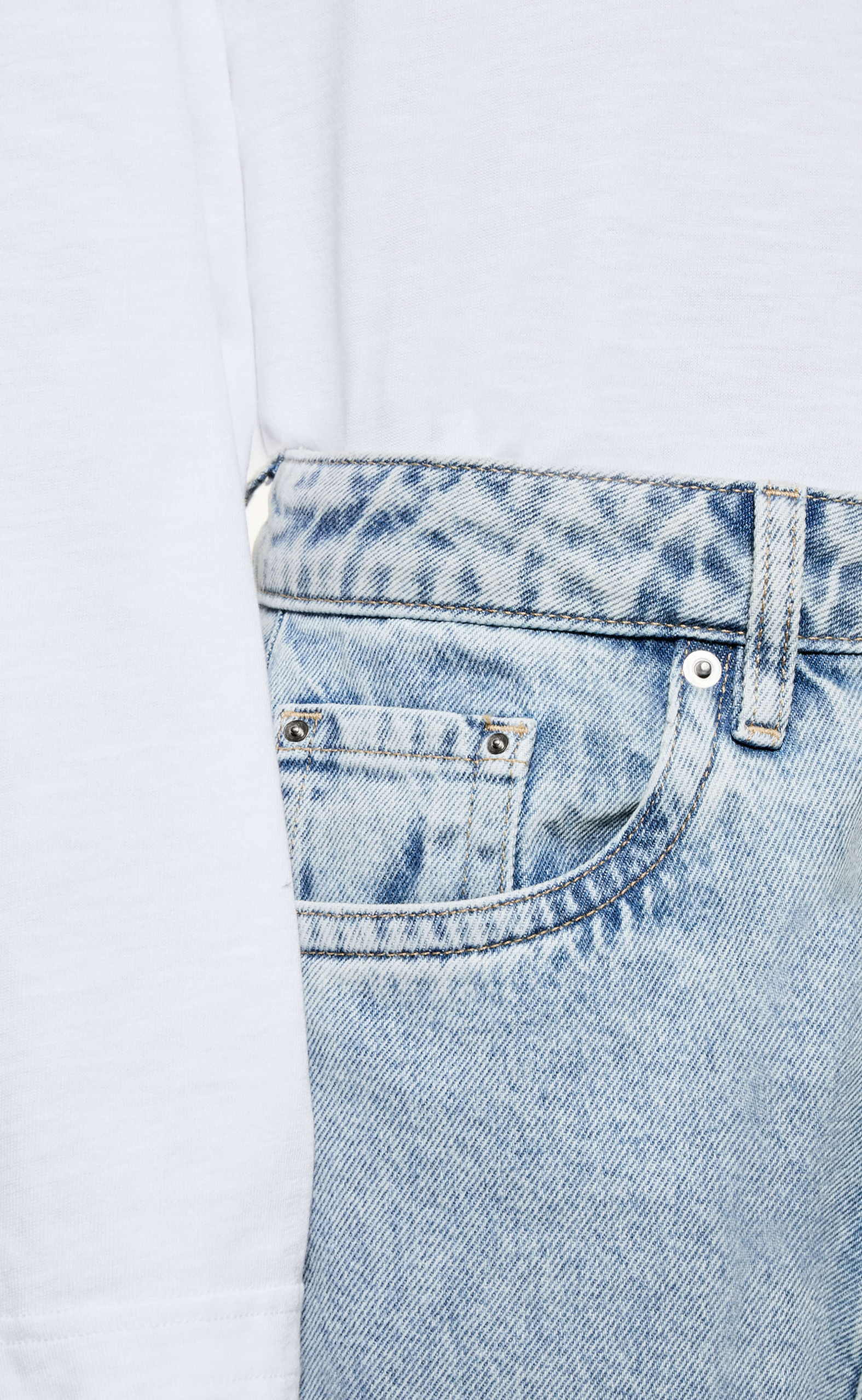 DENIM CLASSIC BLEACH WASH JEANS