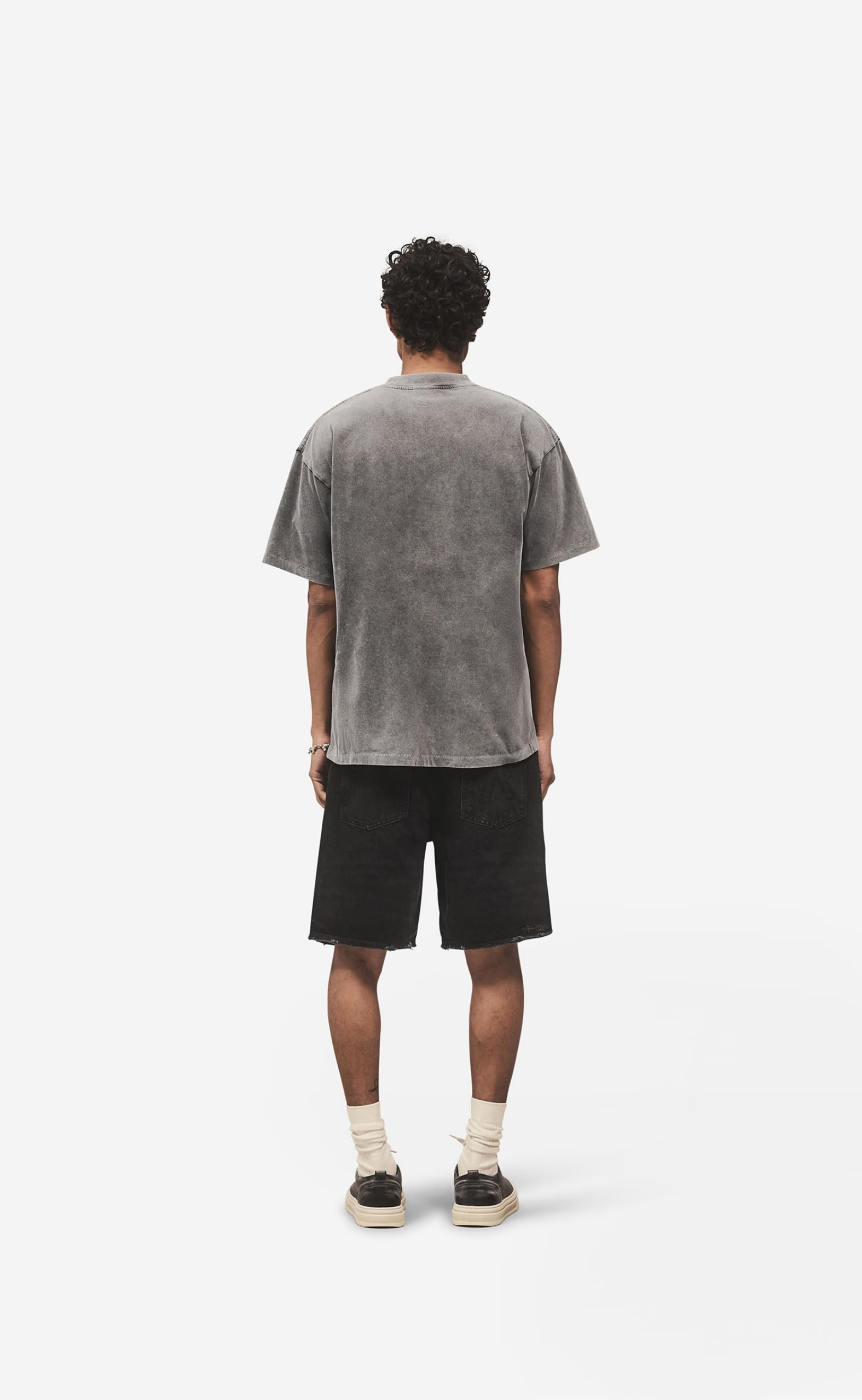 EMBROIDERED SERIF VINTAGE GREY T-SHIRT