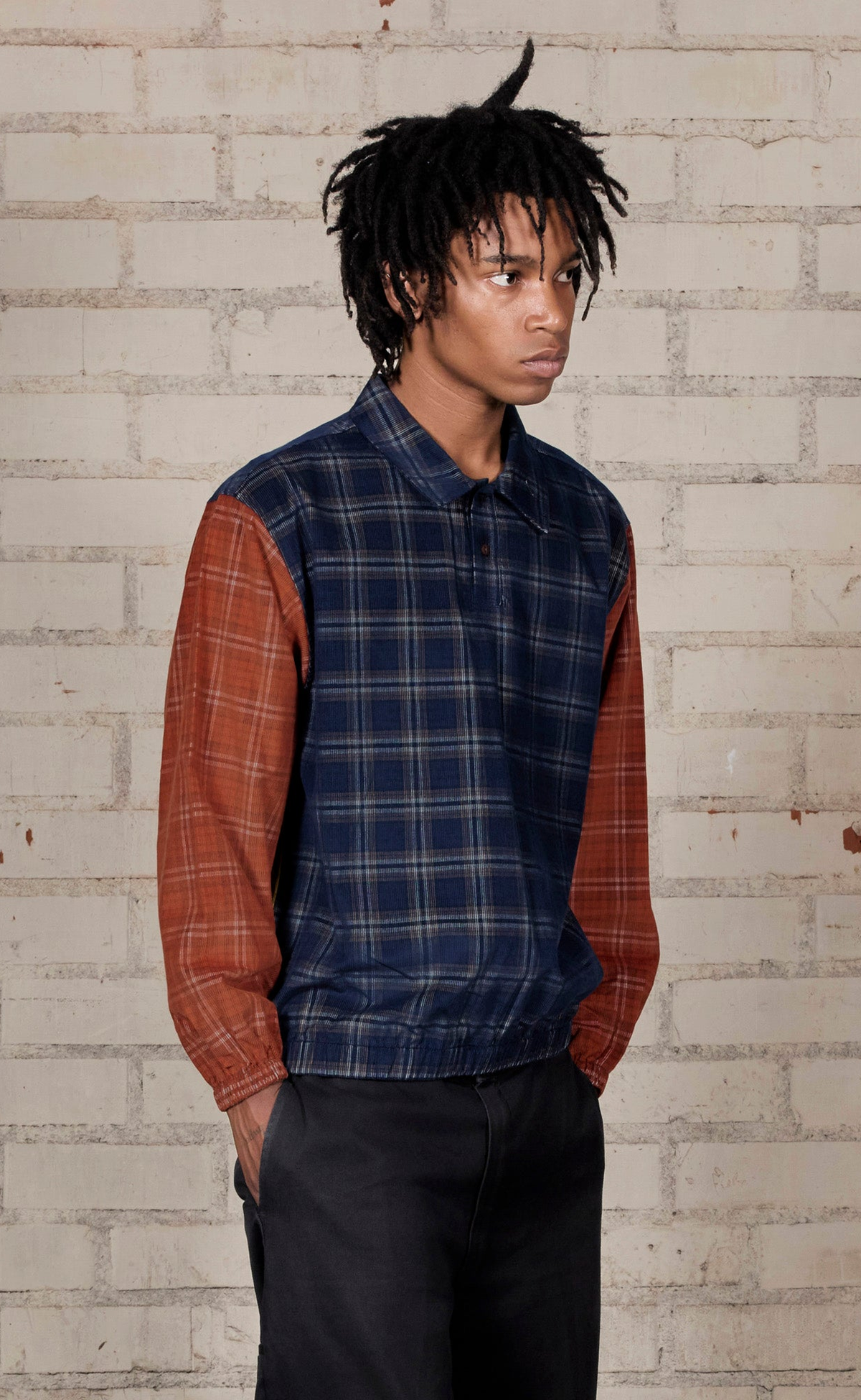 SCRIPT WOVEN POLO NAVY CREWNECK
