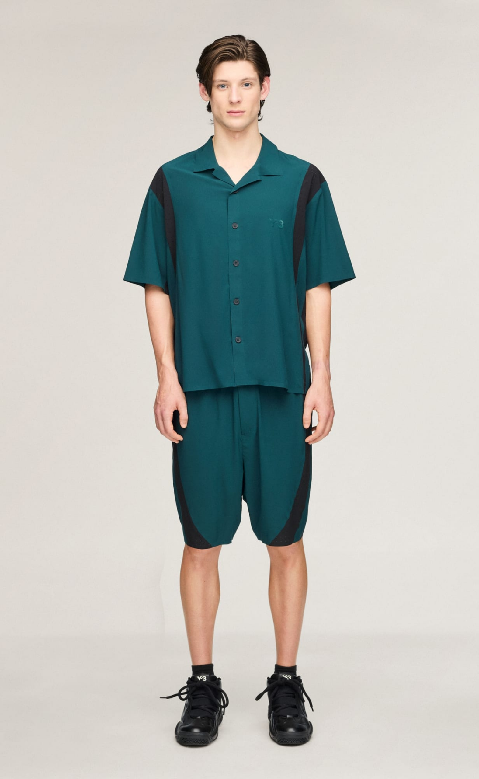 Y-3 ULTRALIGHT WOVEN AURORA IVY SHORTS